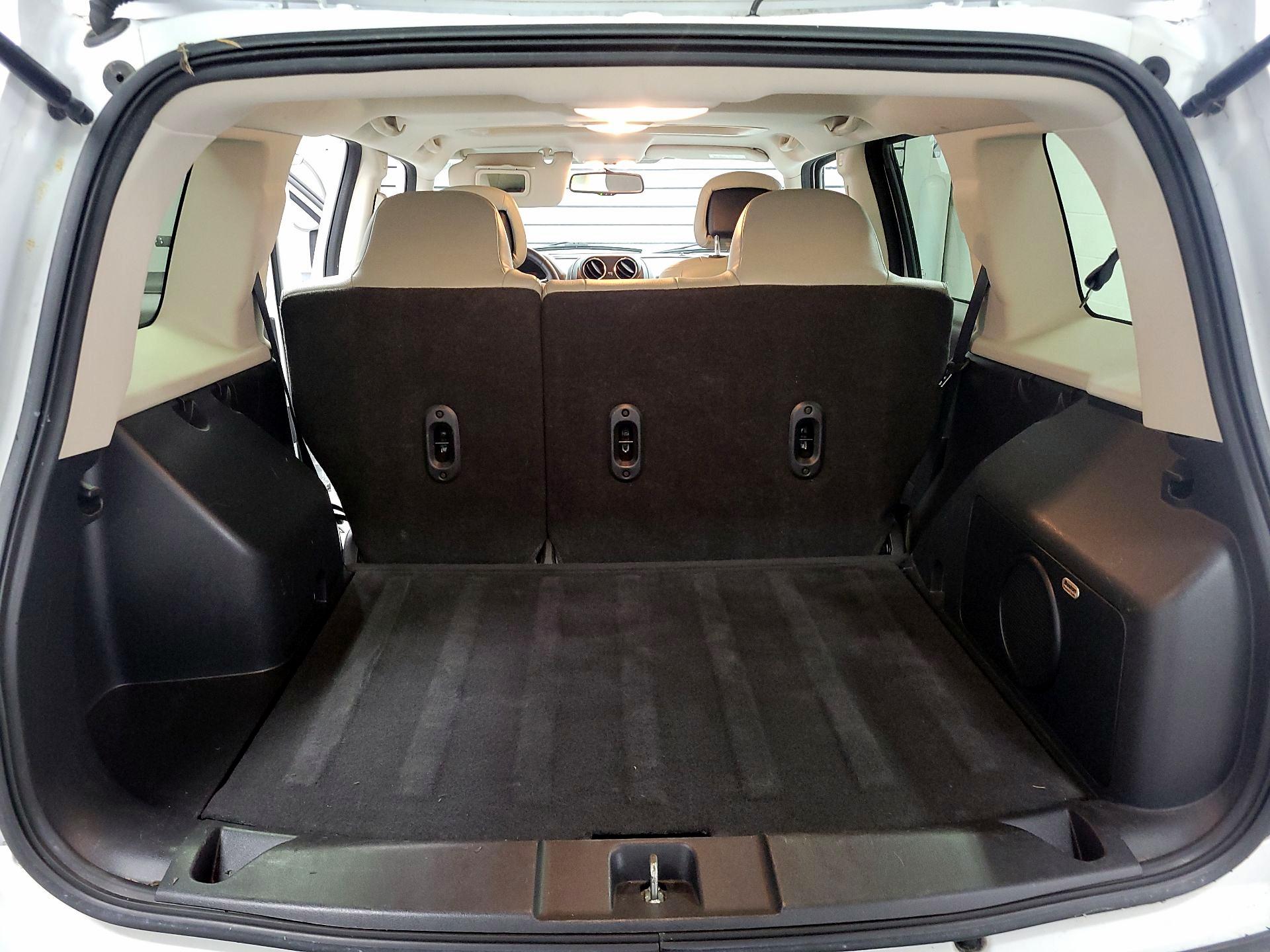 Thumbnail: 2016 Jeep Patriot - 18