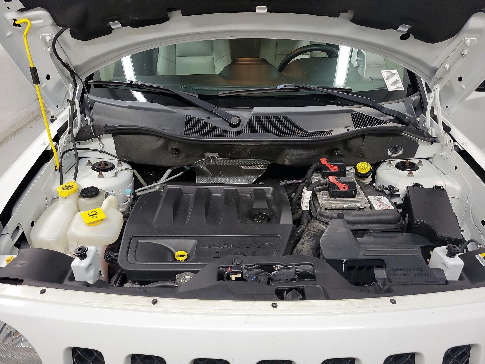 Thumbnail: 2016 Jeep Patriot - 19