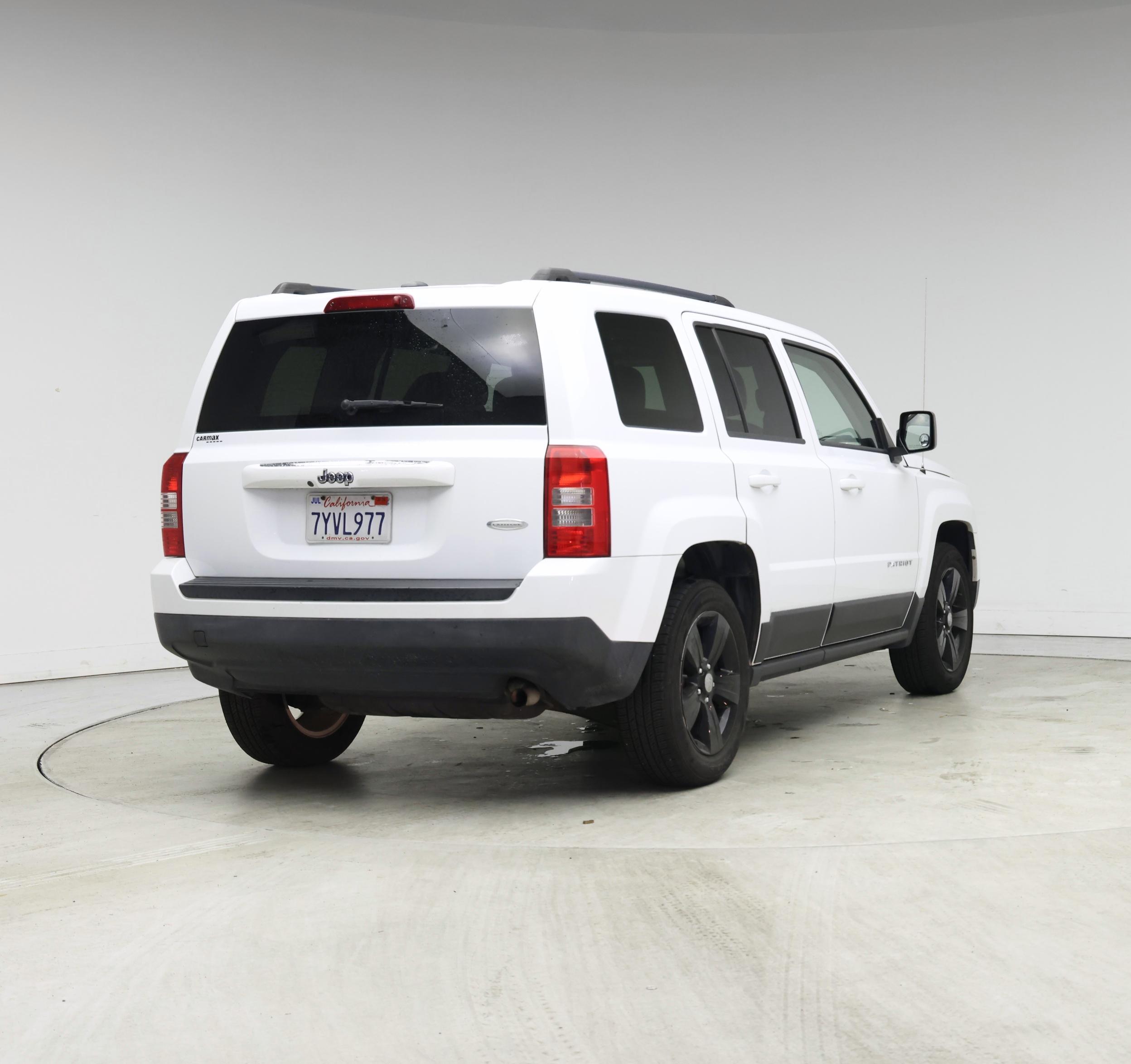 Thumbnail: 2016 Jeep Patriot - 8