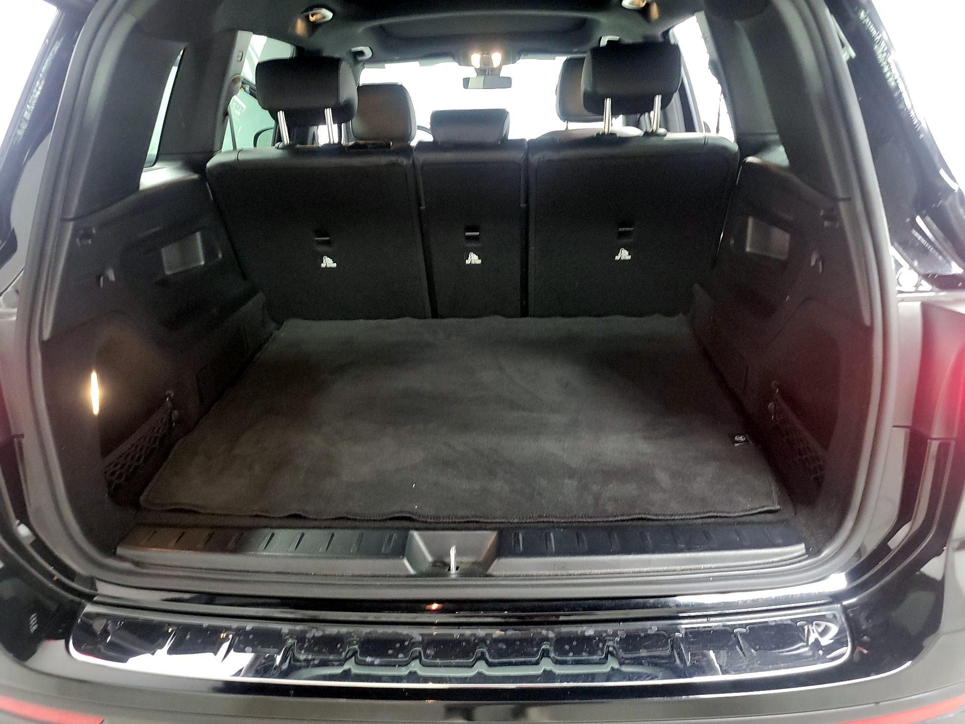 Thumbnail: 2020 Mercedes-Benz GLB - 18