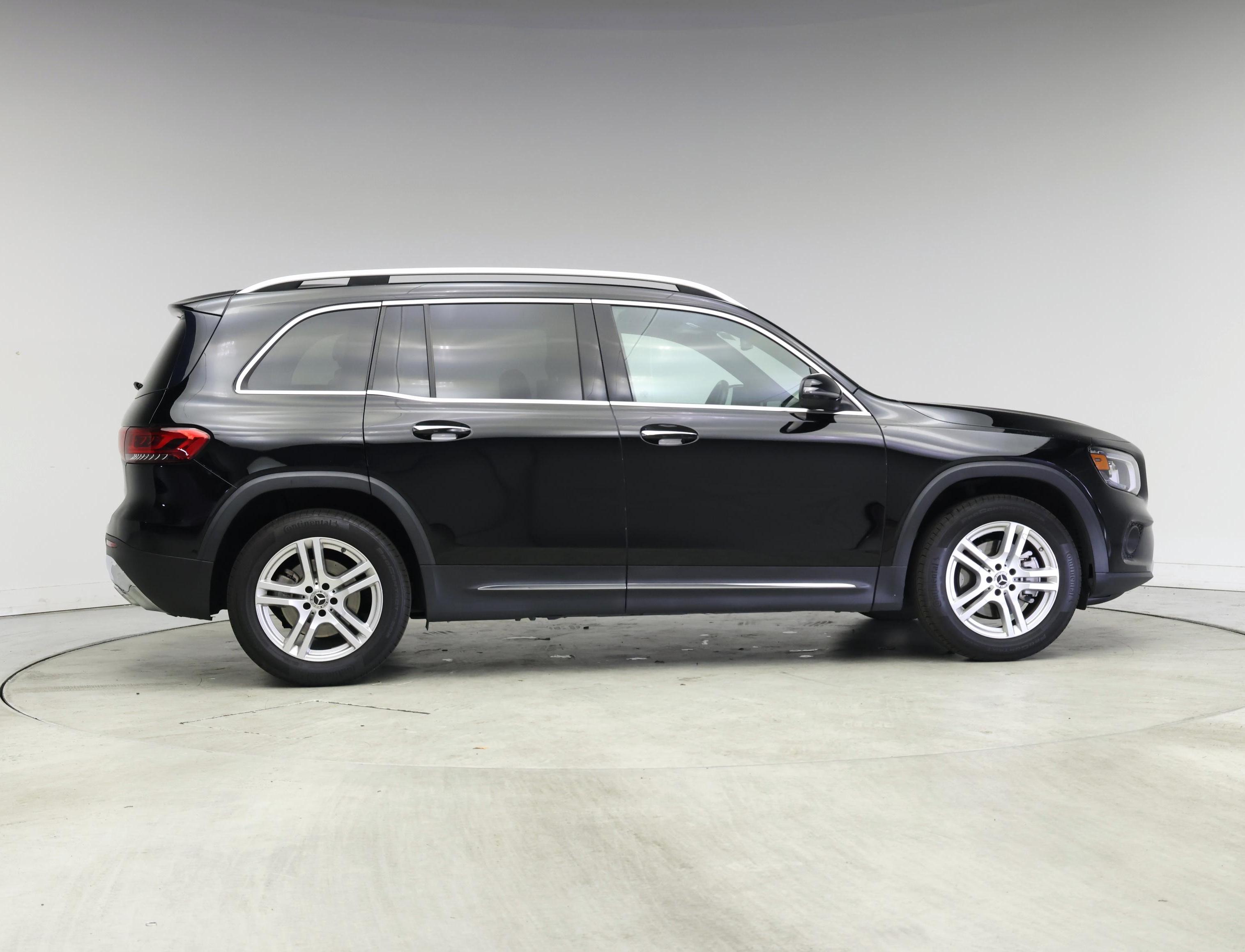 Thumbnail: 2020 Mercedes-Benz GLB - 7