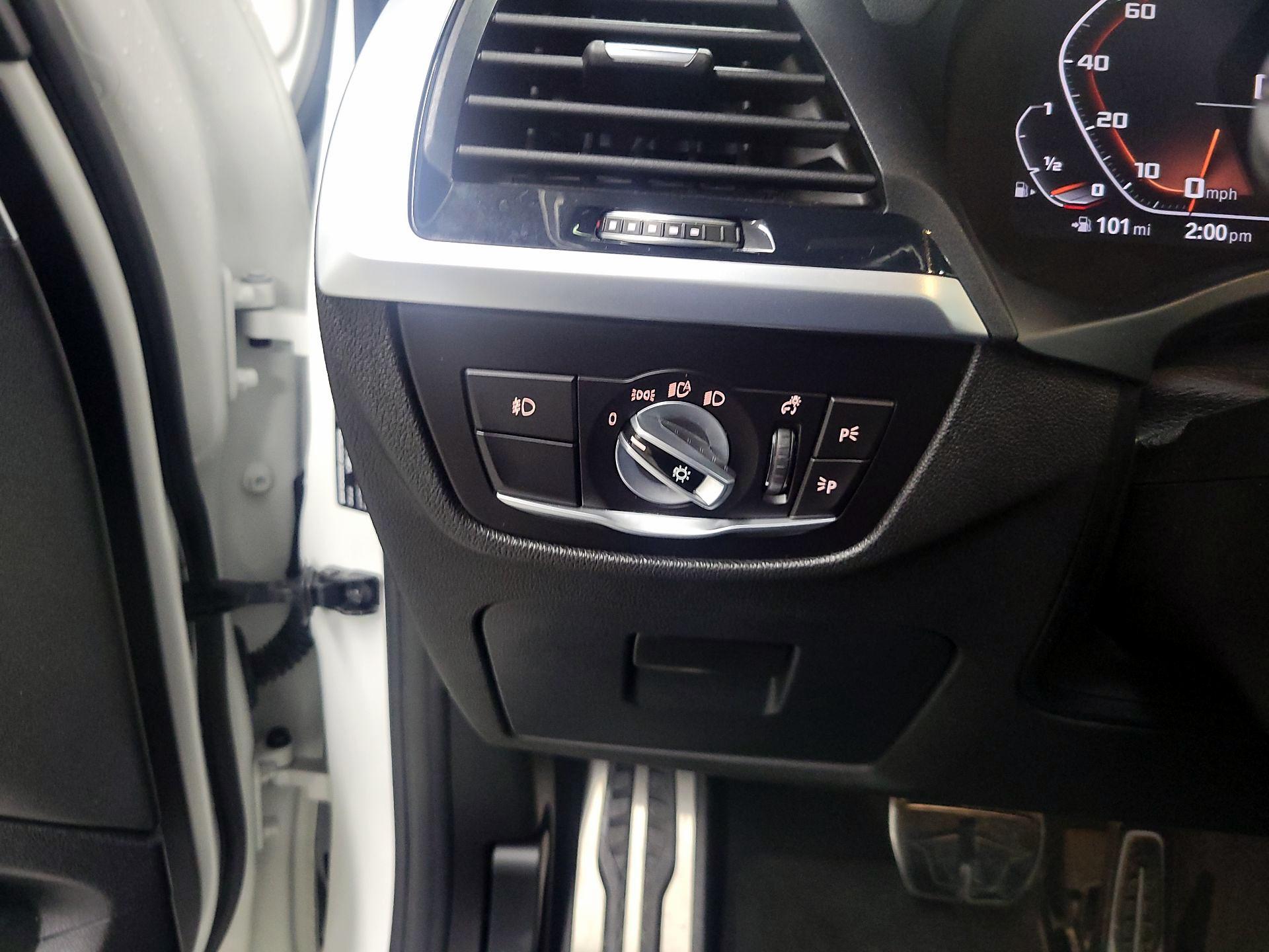 Thumbnail: 2021 BMW X4 - 13