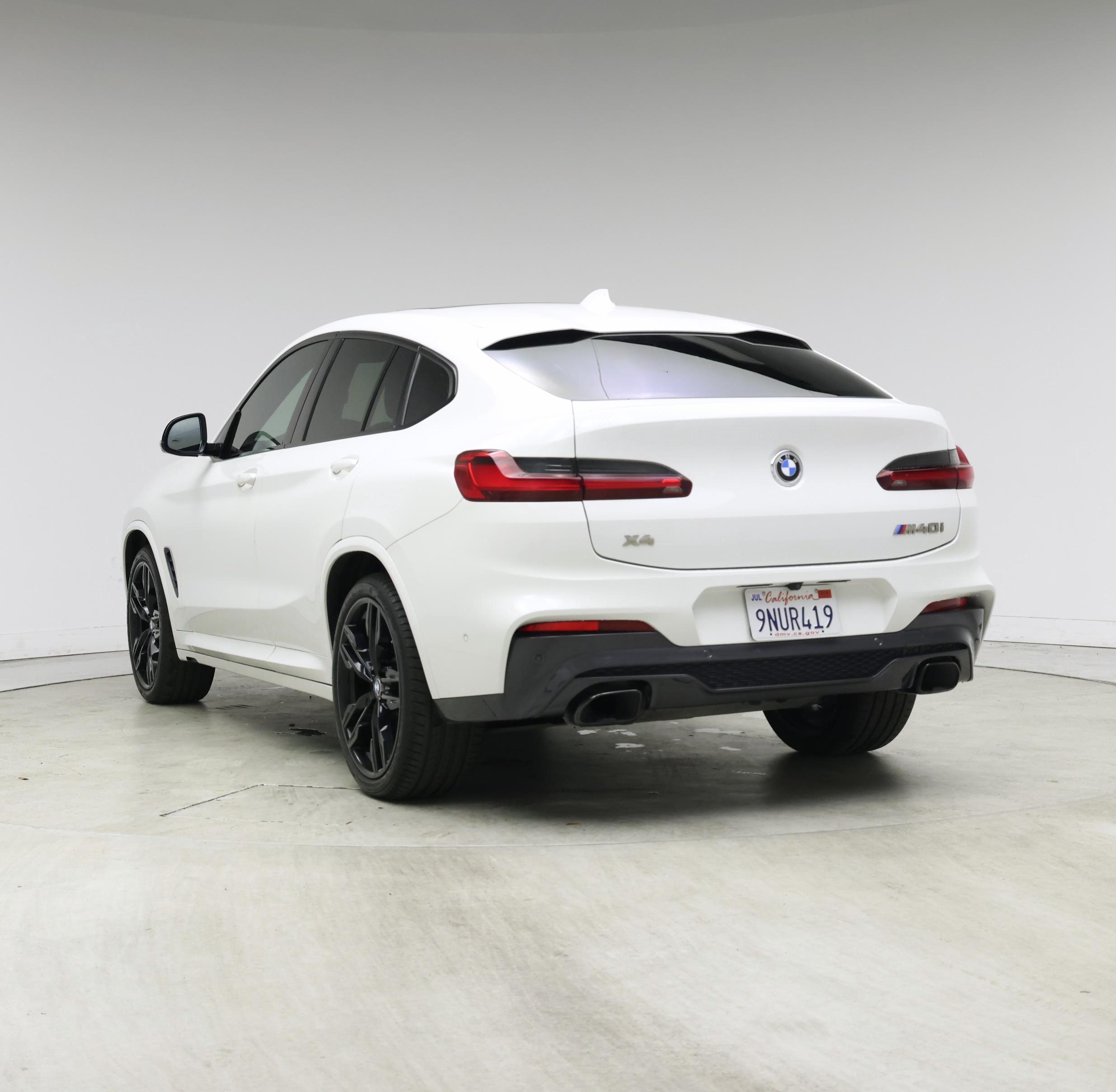 Thumbnail: 2021 BMW X4 - 2