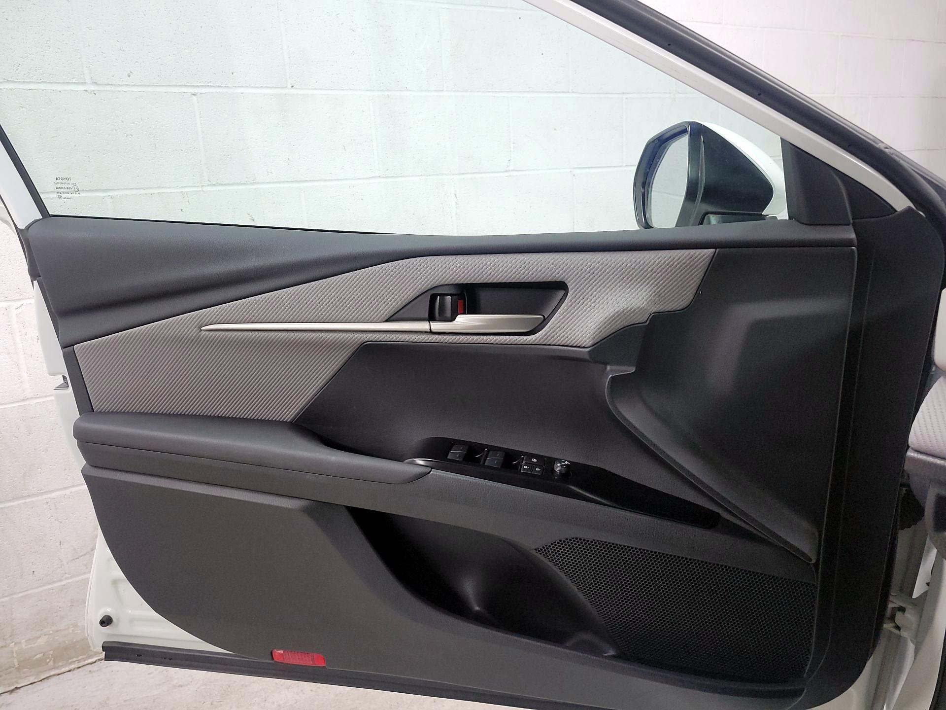 Thumbnail: 2025 Toyota Camry - 12