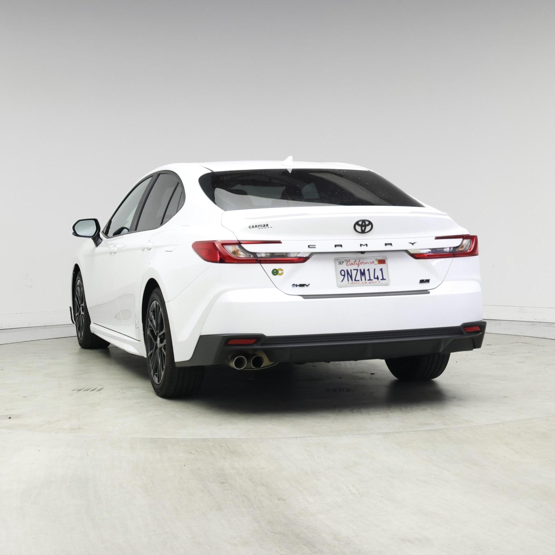 Thumbnail: 2025 Toyota Camry - 6