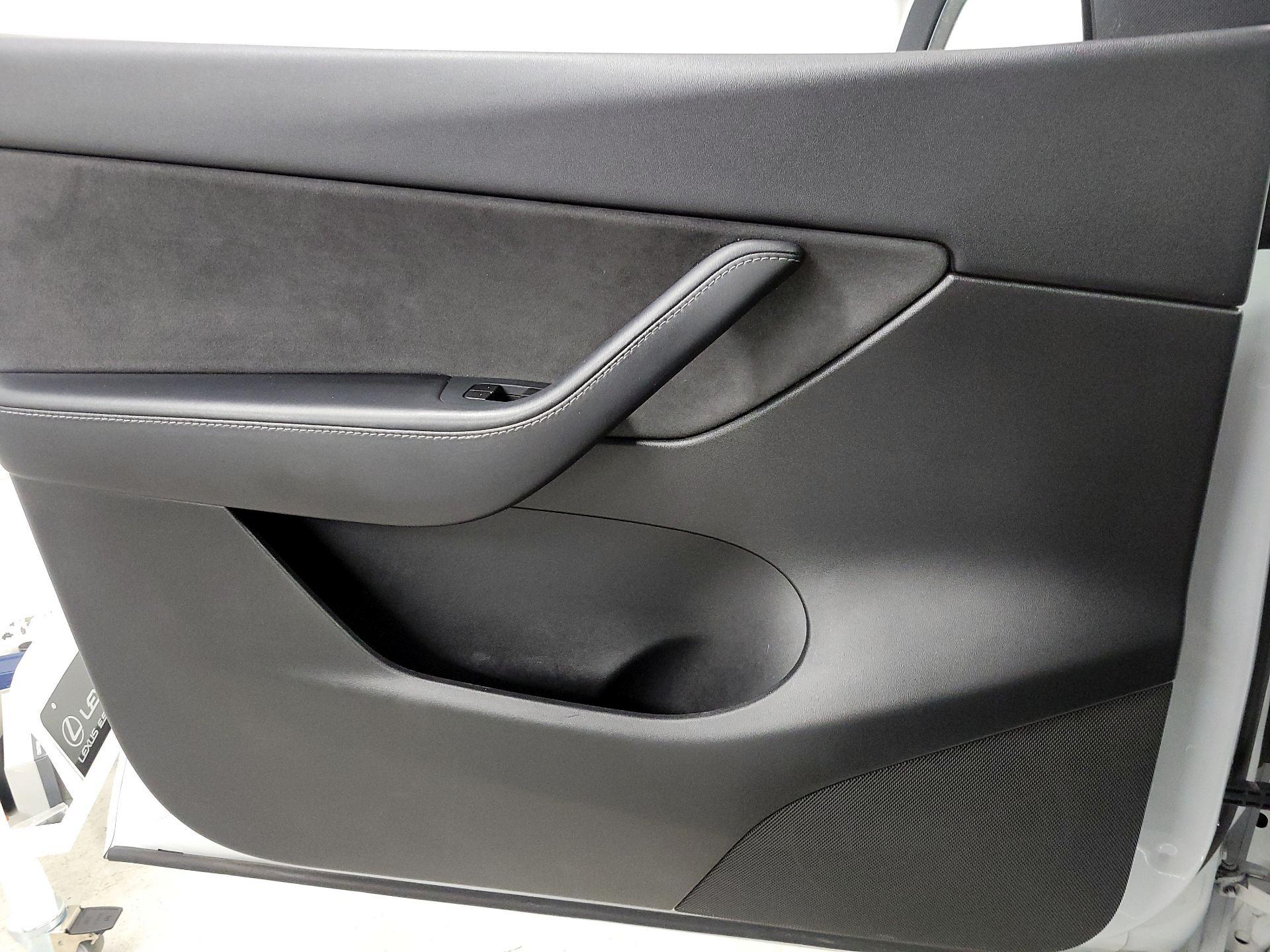 Thumbnail: 2021 Tesla Model Y - 12