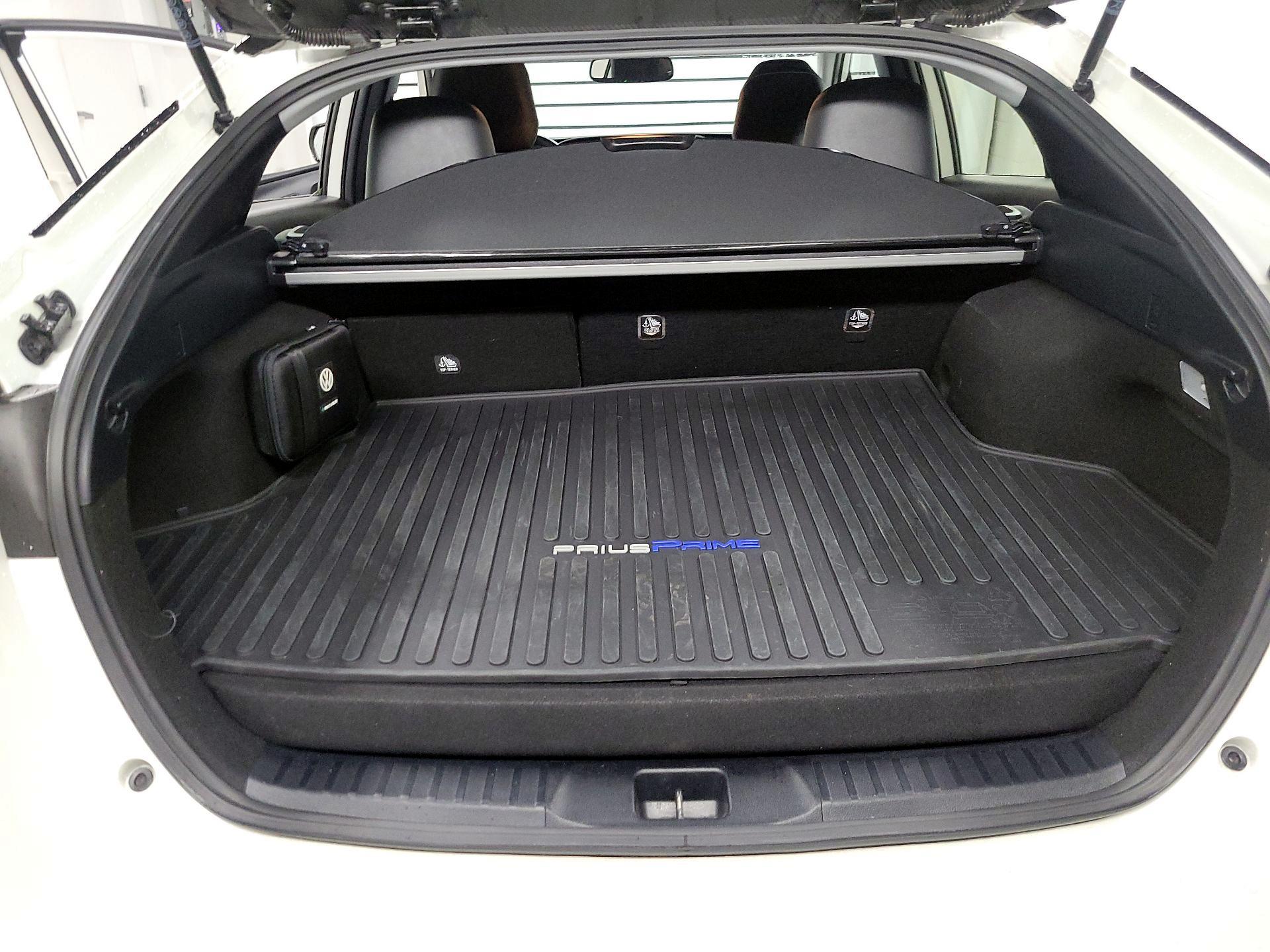 Thumbnail: 2020 Toyota Prius Prime - 20