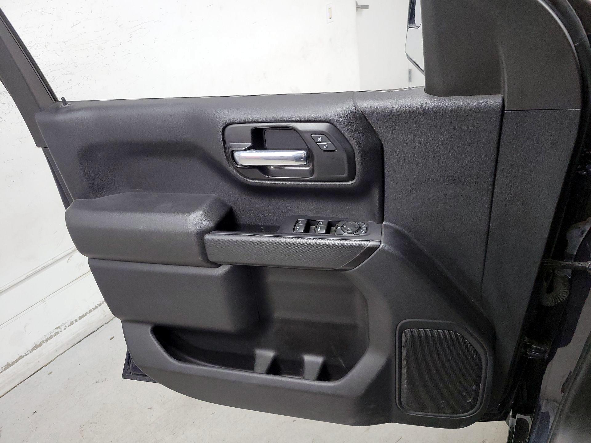 Thumbnail: 2022 Chevrolet Silverado 1500 - 12