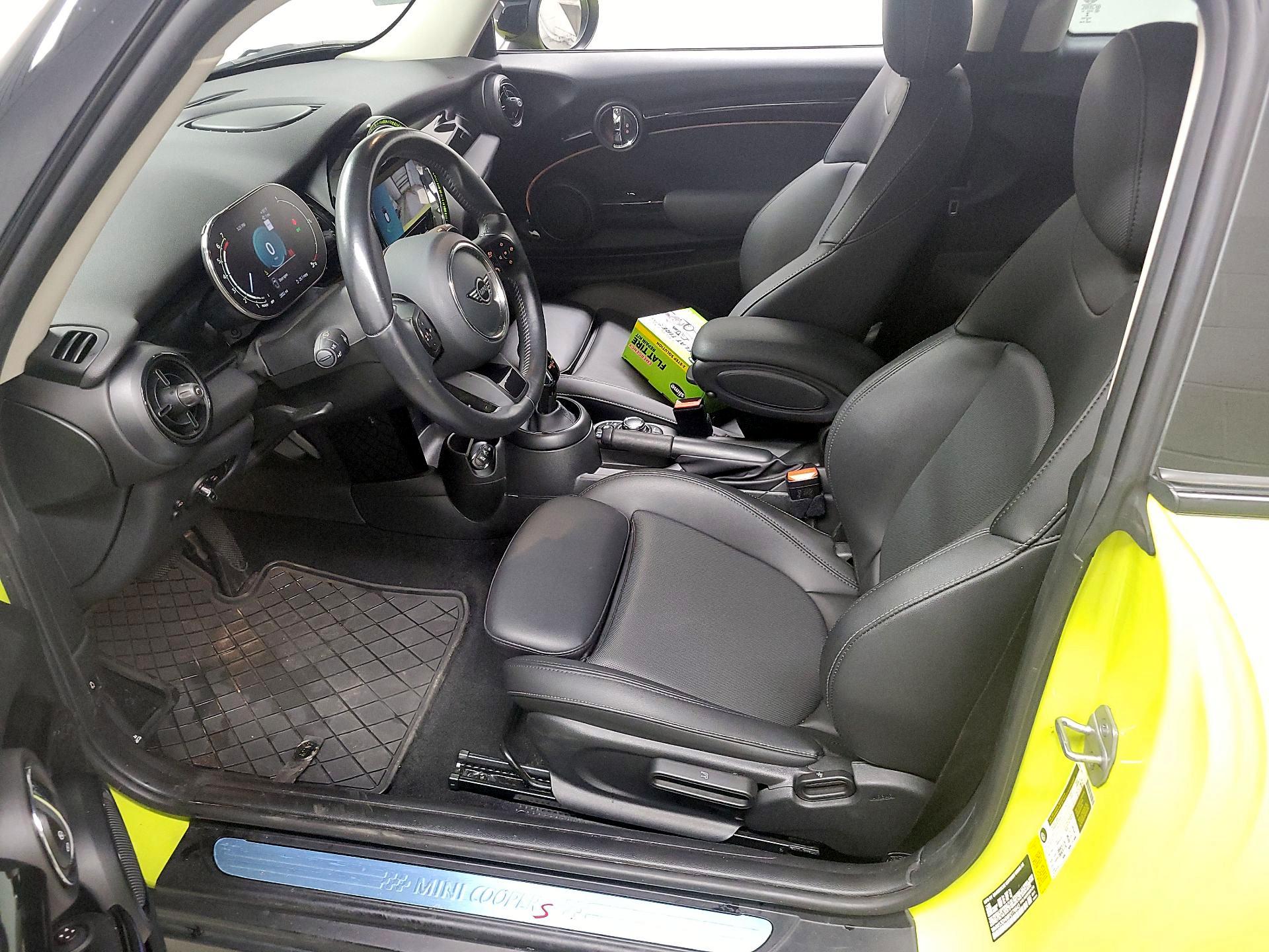 Thumbnail: 2023 MINI Cooper Hardtop - 11