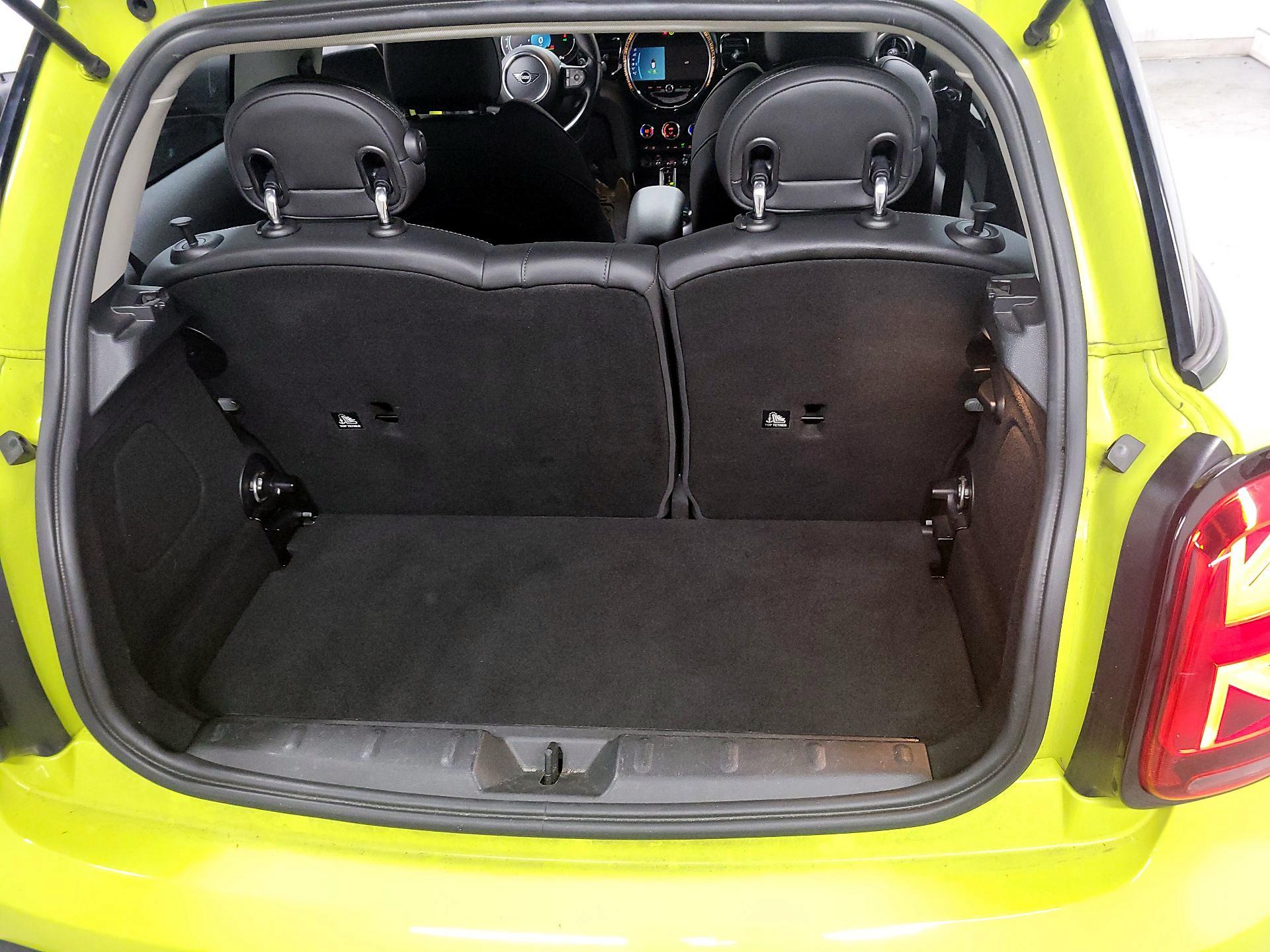 Thumbnail: 2023 MINI Cooper Hardtop - 19