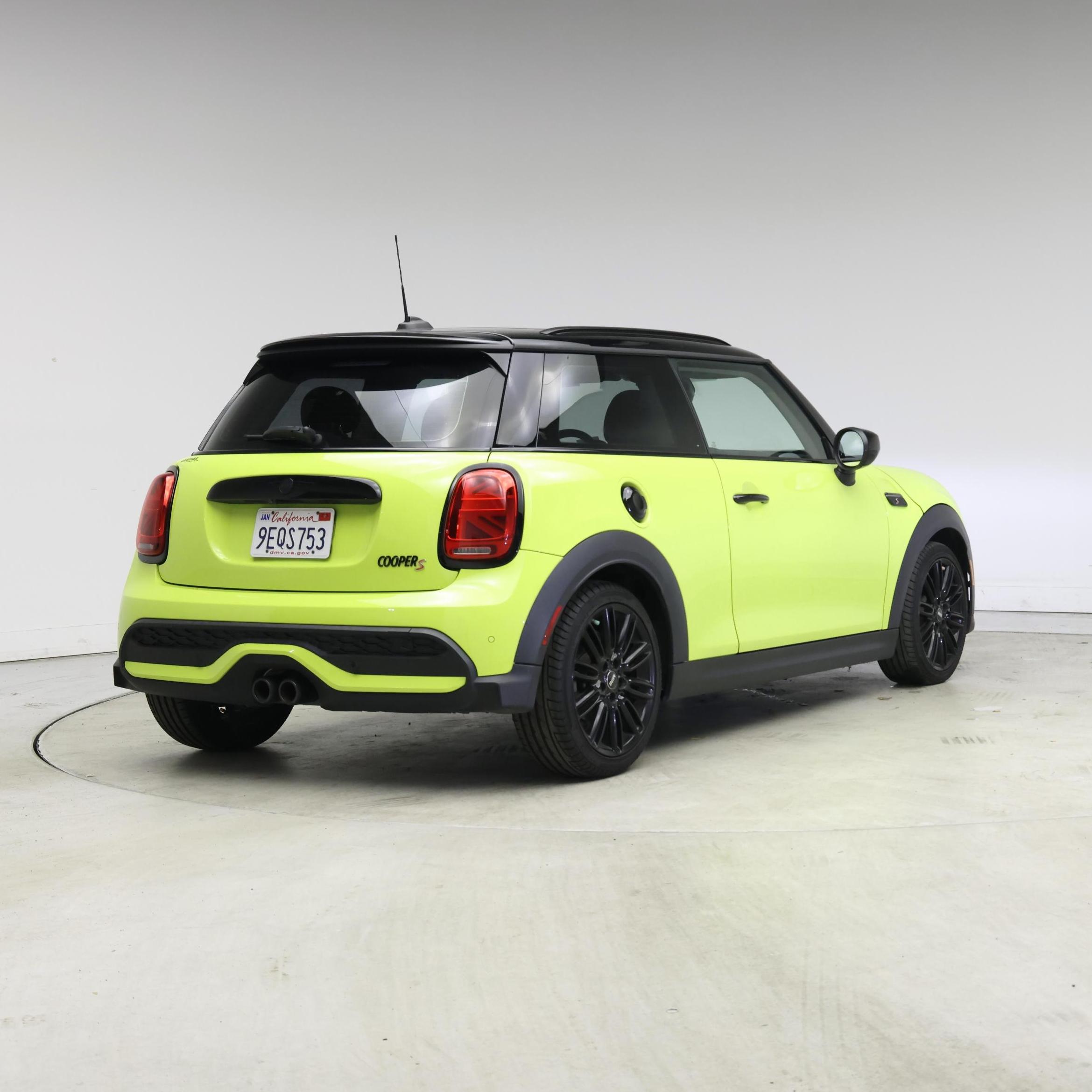 Thumbnail: 2023 MINI Cooper Hardtop - 8