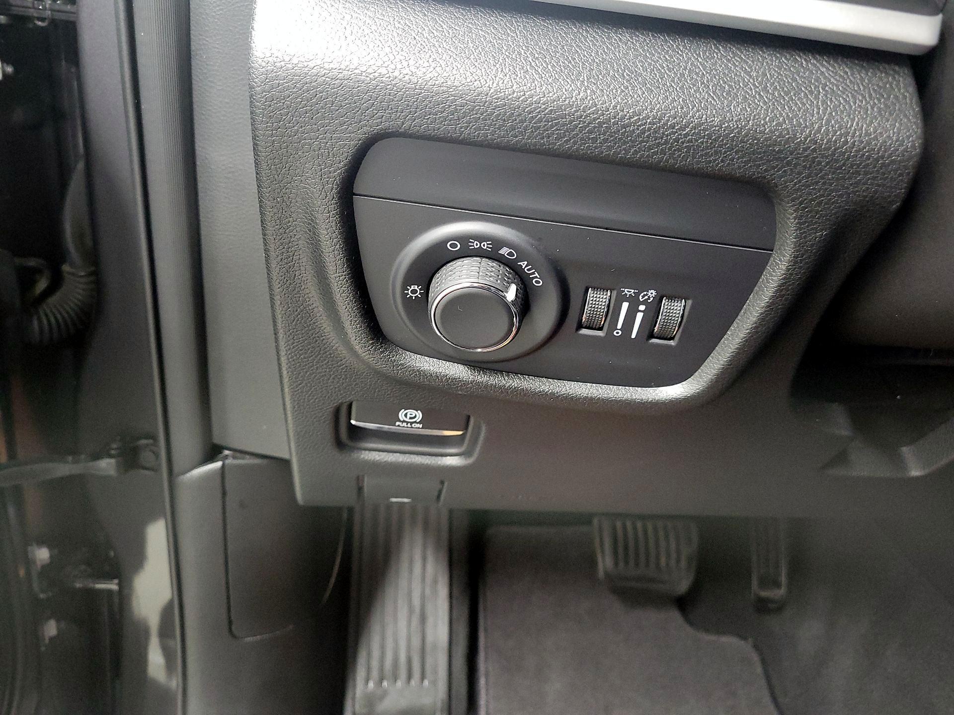 Thumbnail: 2023 Jeep Grand Cherokee - 13