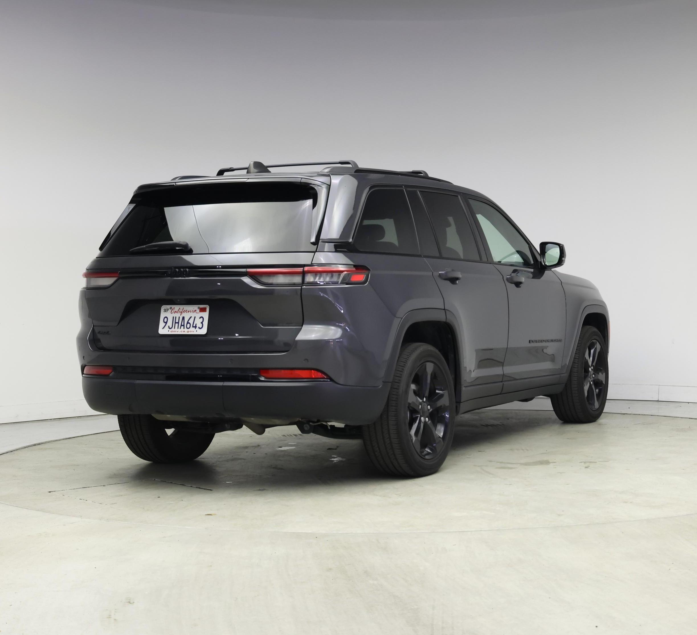 Thumbnail: 2023 Jeep Grand Cherokee - 8