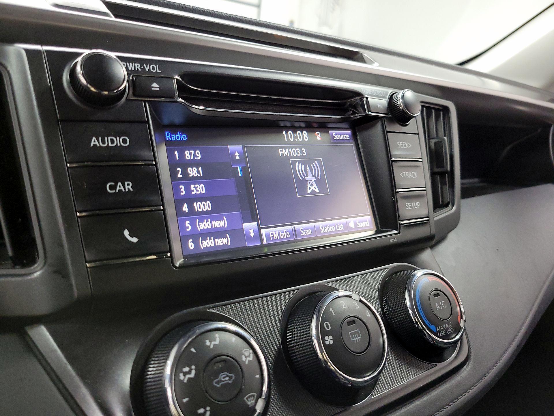 Thumbnail: 2017 Toyota RAV4 - 15