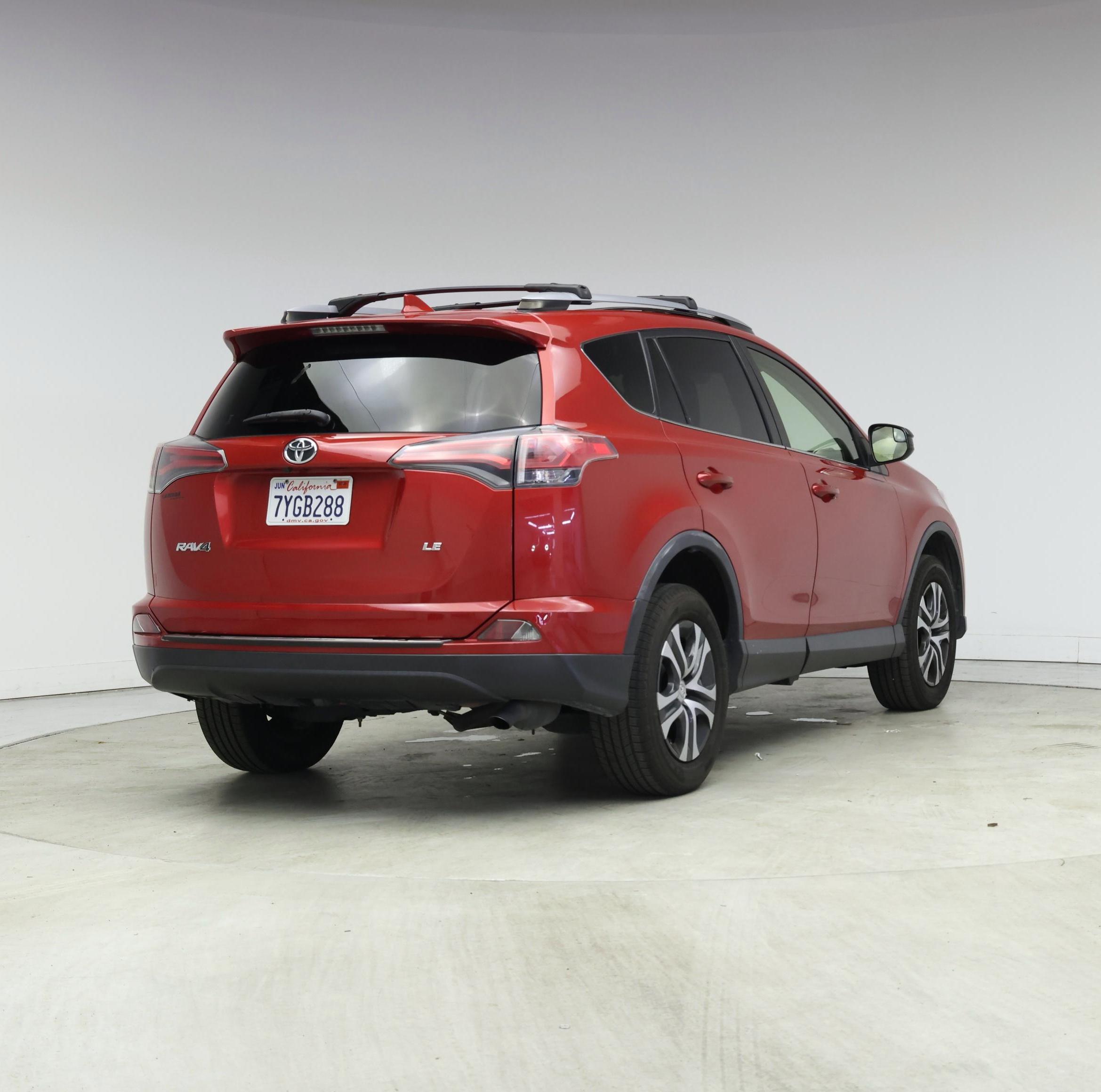 Thumbnail: 2017 Toyota RAV4 - 8