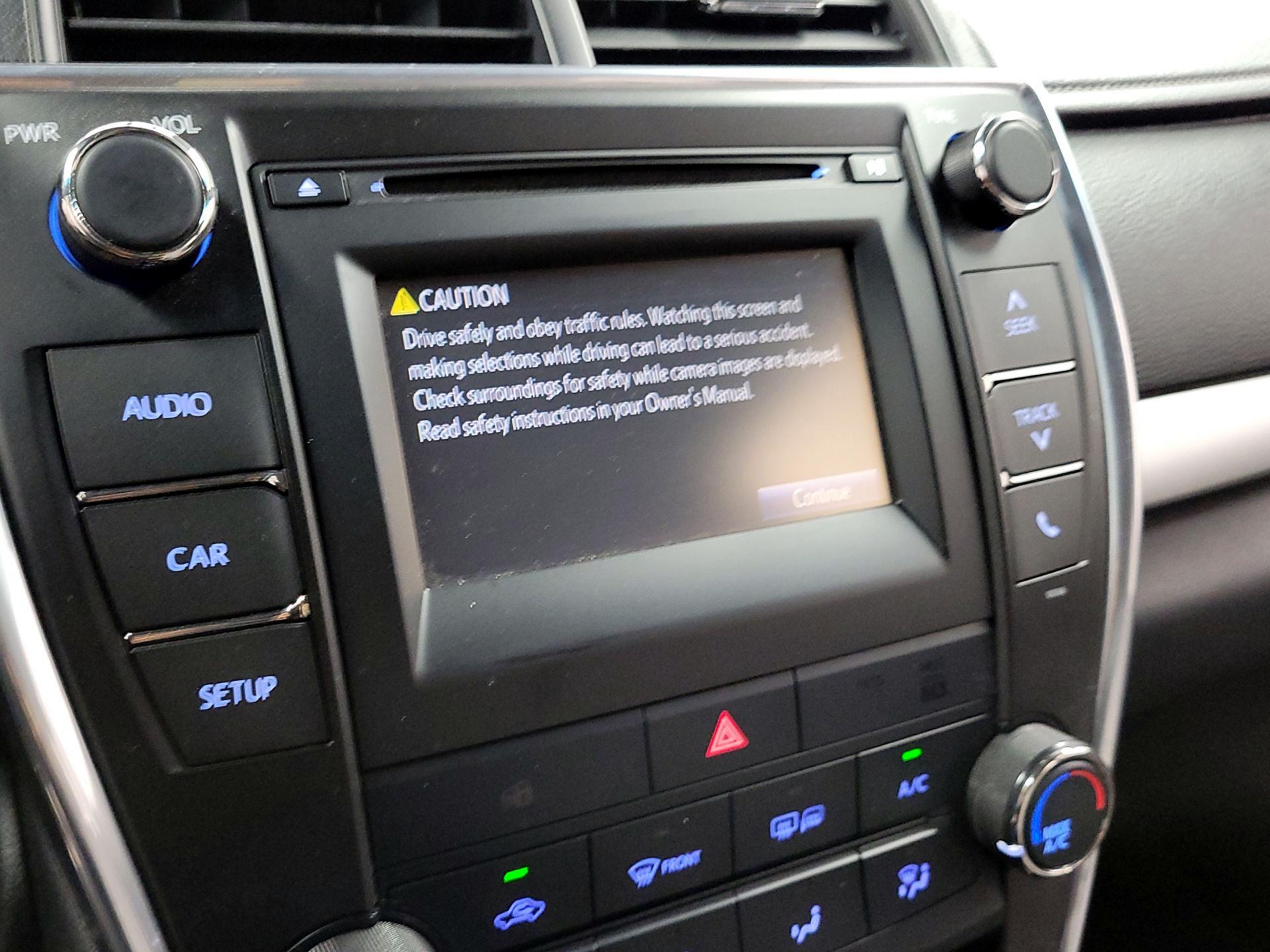 Thumbnail: 2015 Toyota Camry - 14