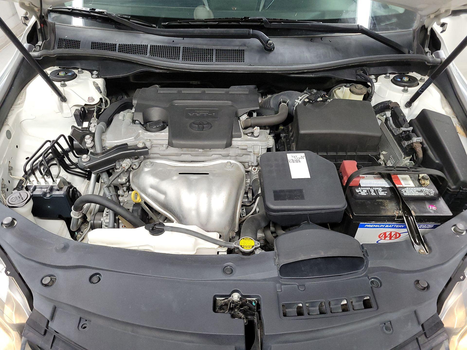 Thumbnail: 2015 Toyota Camry - 19