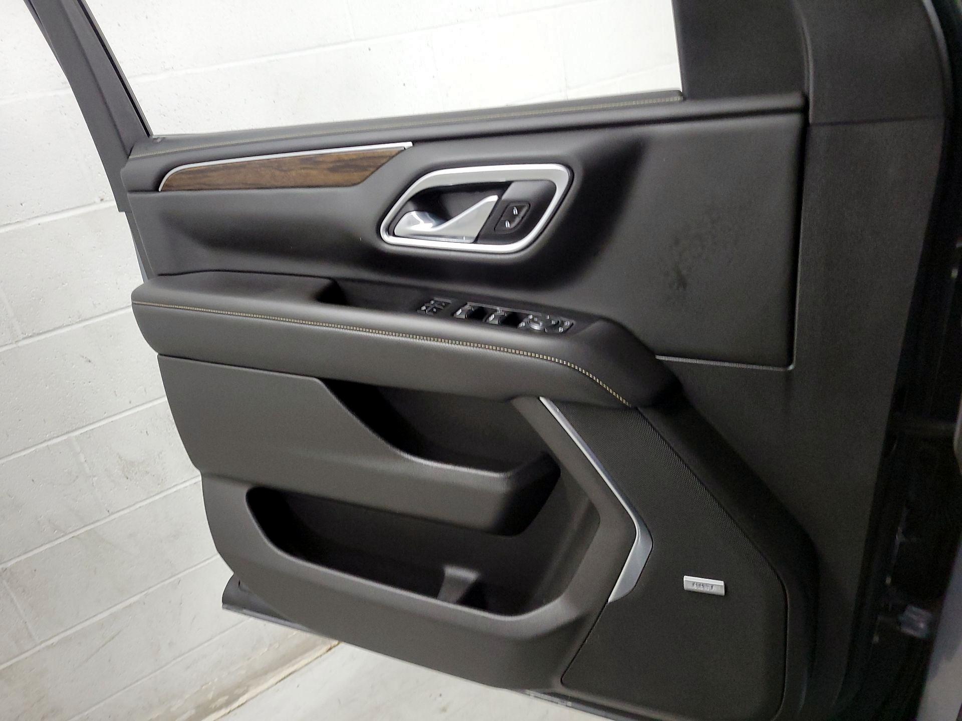 Thumbnail: 2021 Chevrolet Tahoe - 12