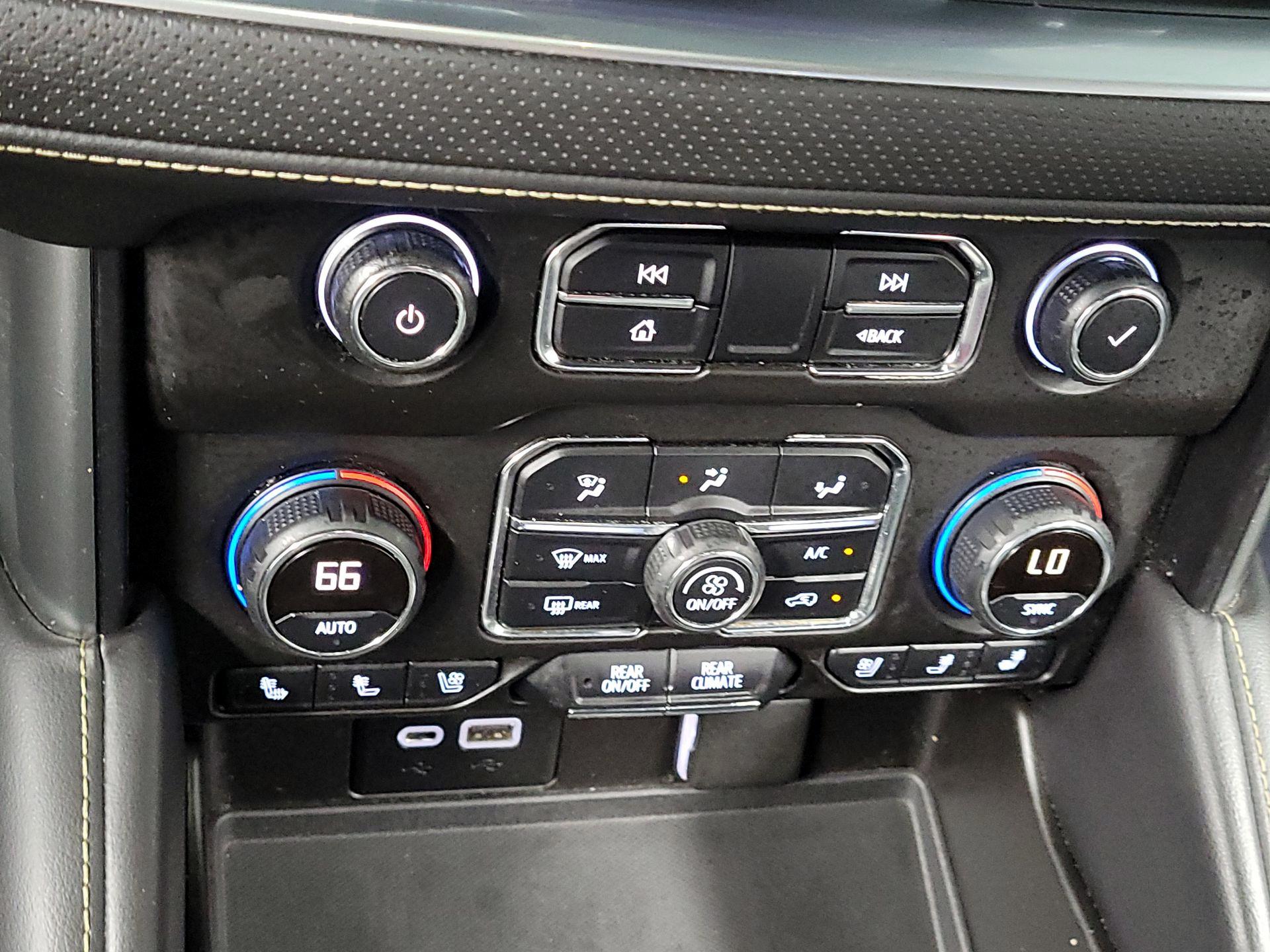 Thumbnail: 2021 Chevrolet Tahoe - 15