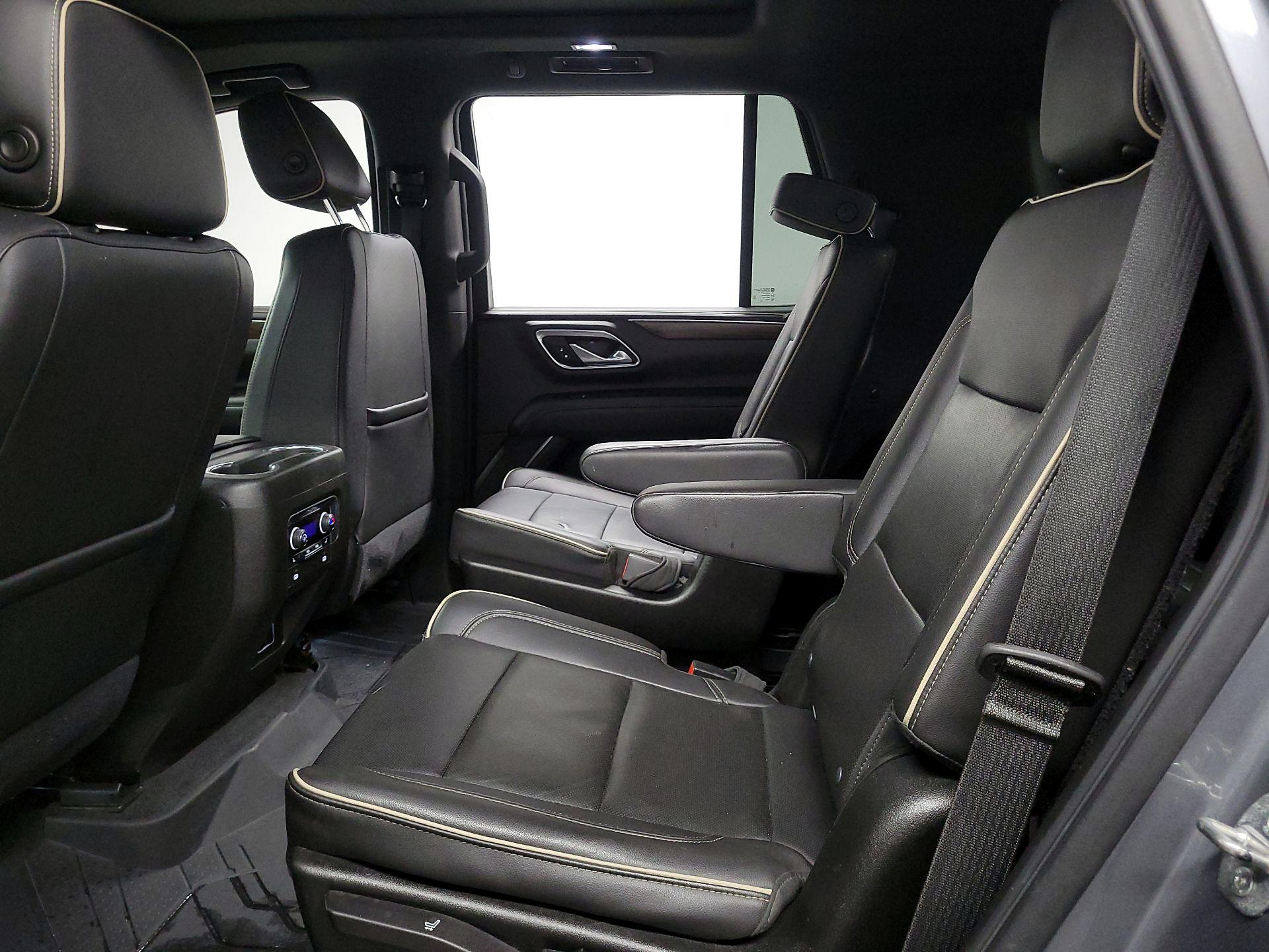 Thumbnail: 2021 Chevrolet Tahoe - 17