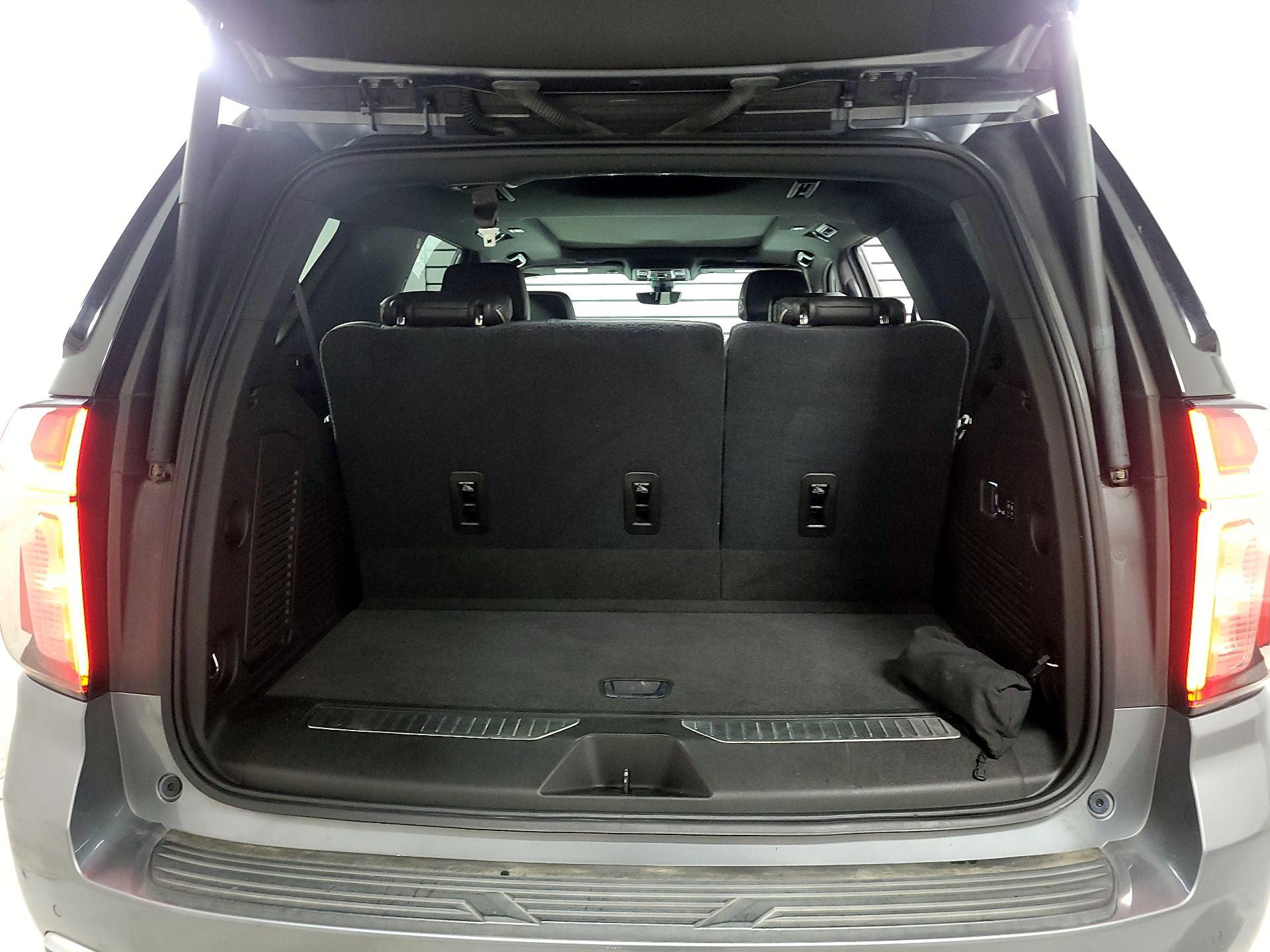 Thumbnail: 2021 Chevrolet Tahoe - 18