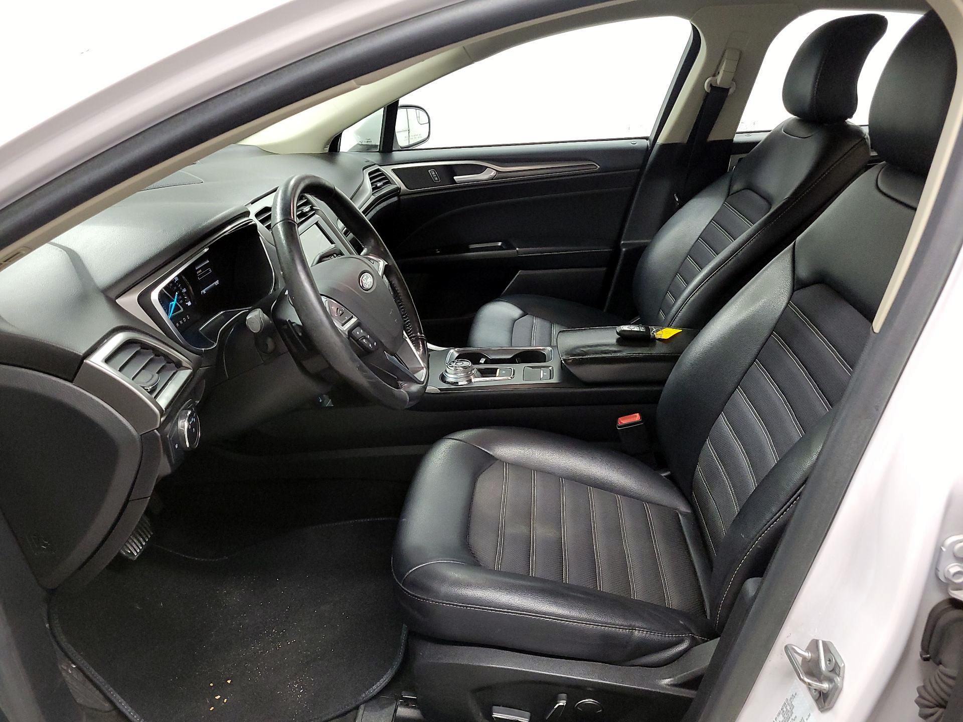 Thumbnail: 2017 Ford Fusion - 11