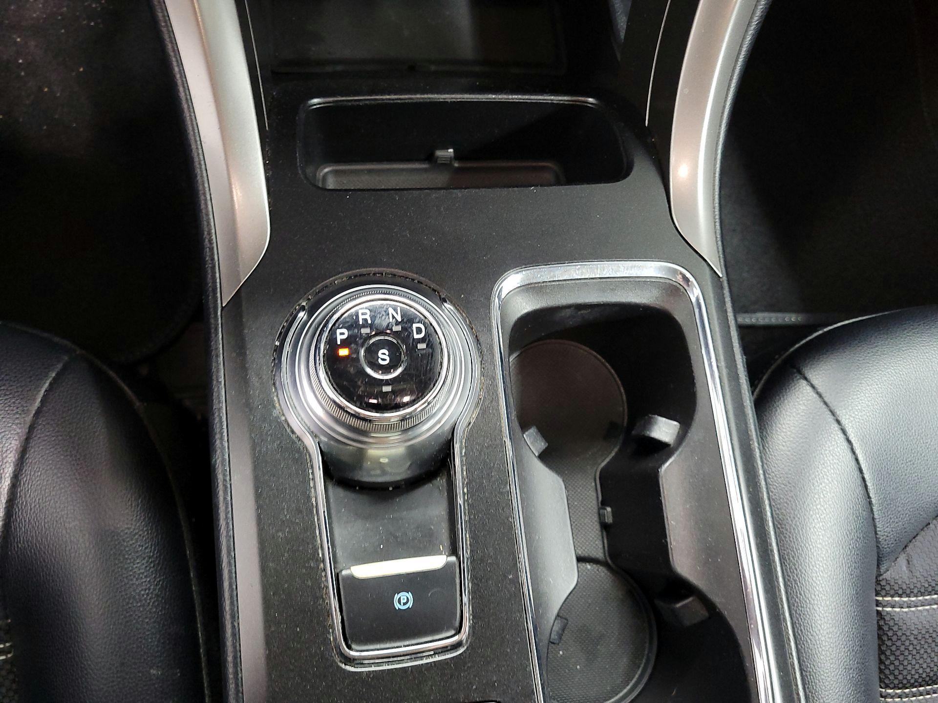 Thumbnail: 2017 Ford Fusion - 17