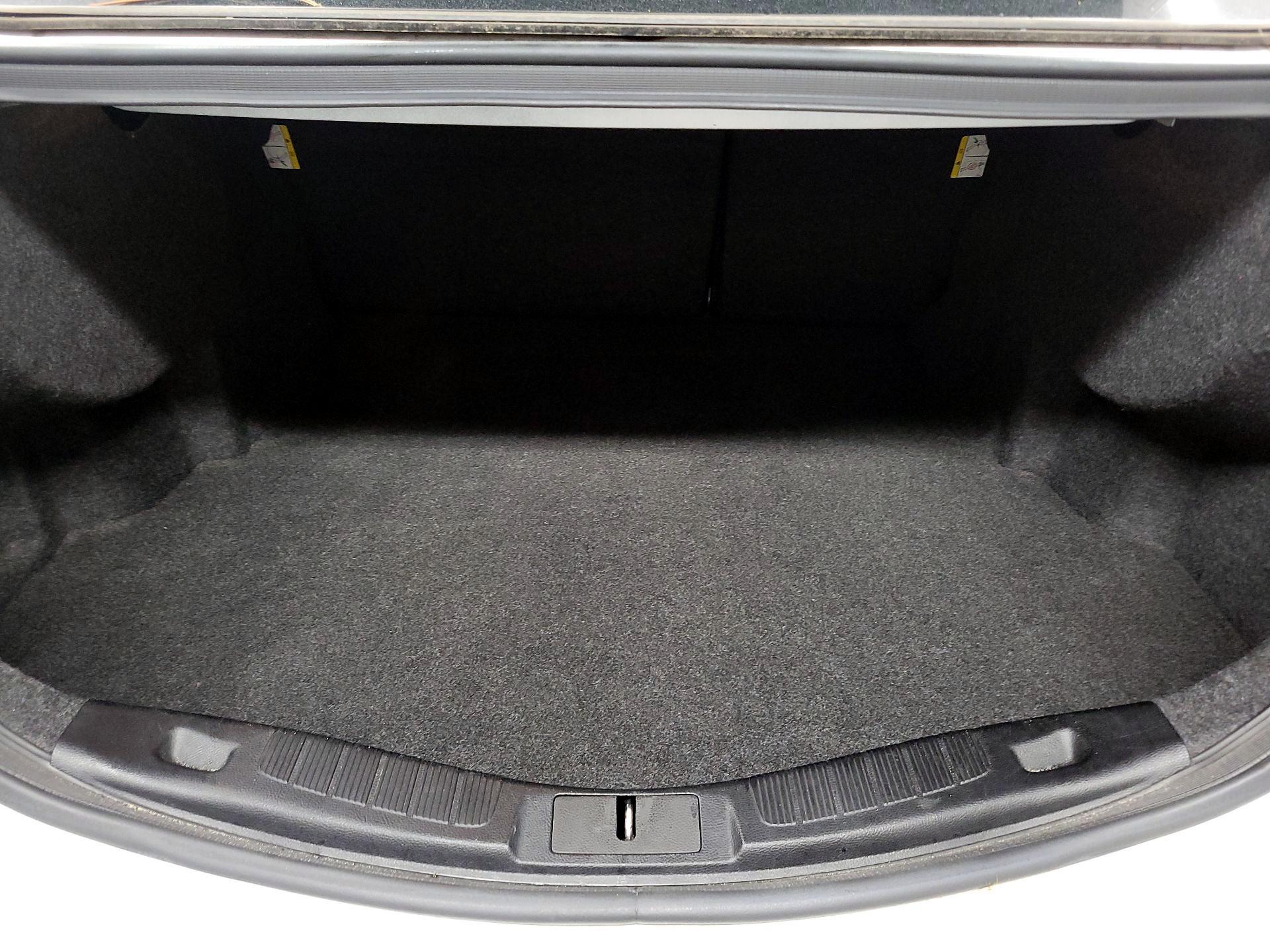 Thumbnail: 2017 Ford Fusion - 20