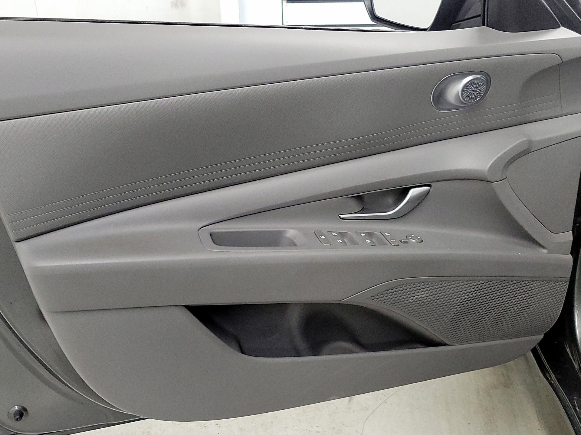 Thumbnail: 2024 Hyundai Elantra - 12