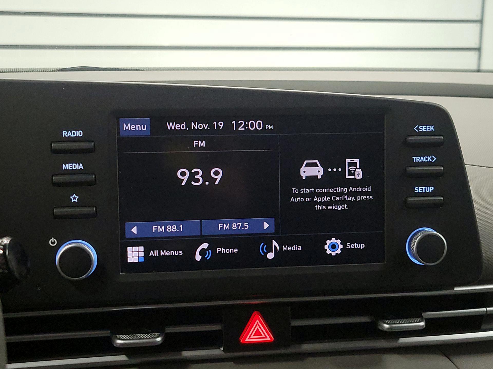 Thumbnail: 2024 Hyundai Elantra - 15