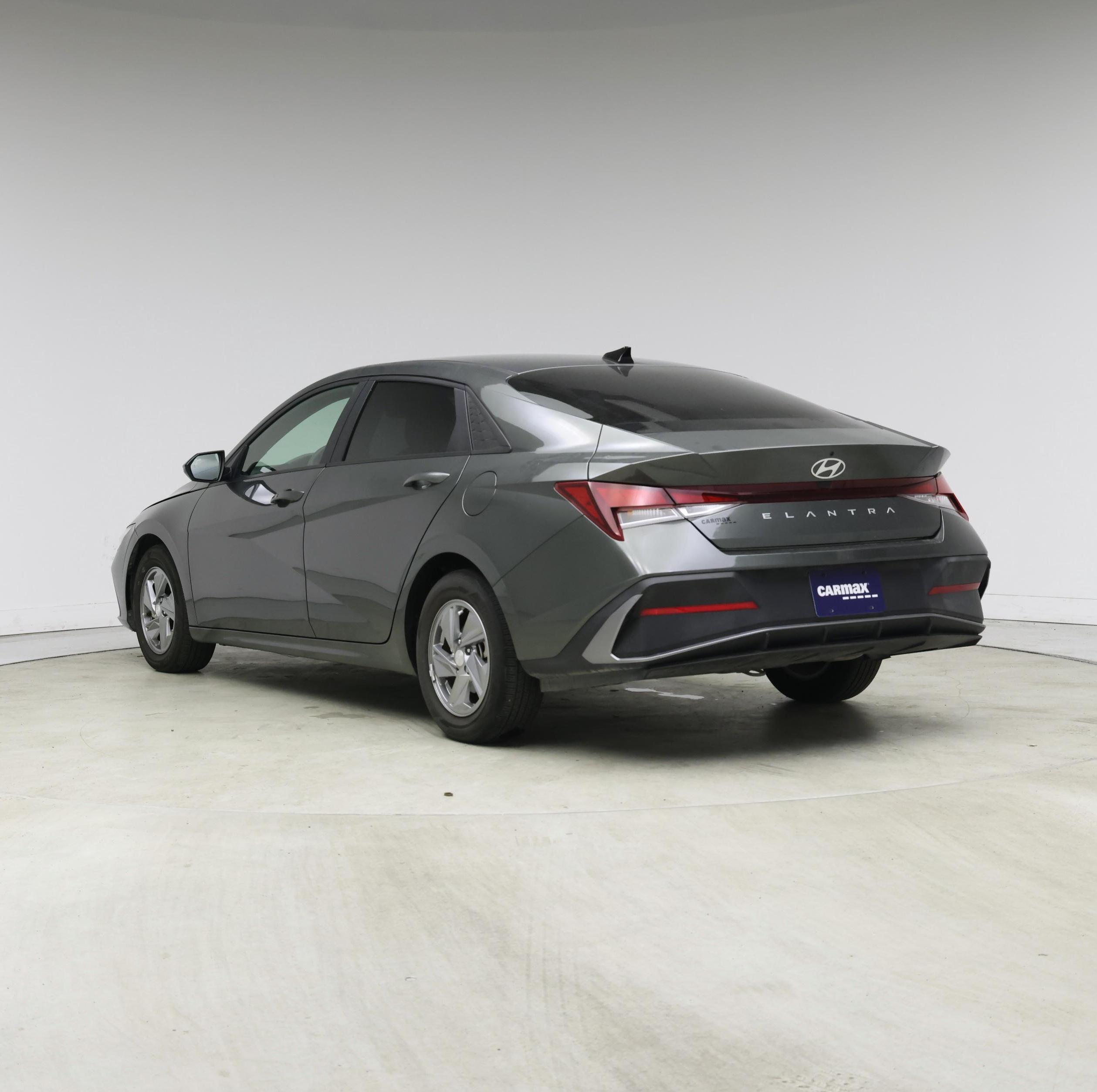 Thumbnail: 2024 Hyundai Elantra - 2