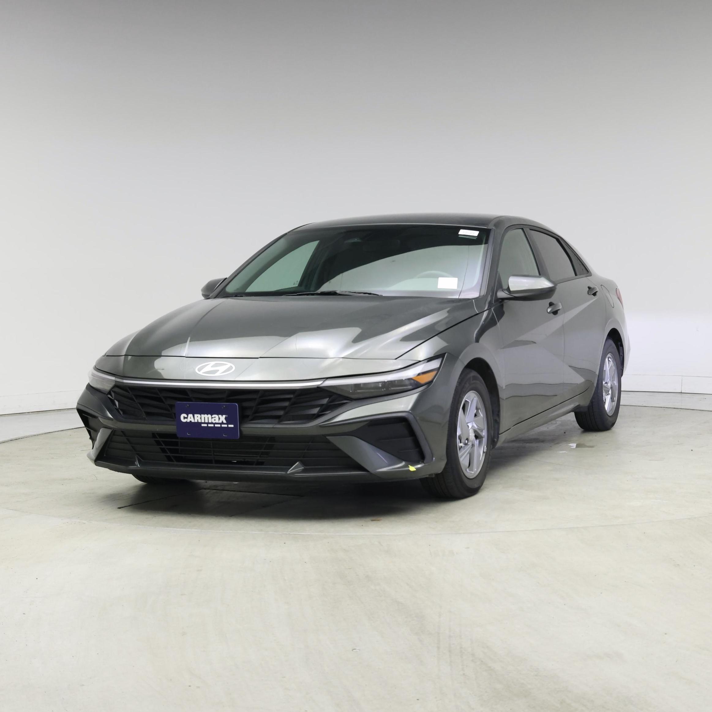 Thumbnail: 2024 Hyundai Elantra - 4