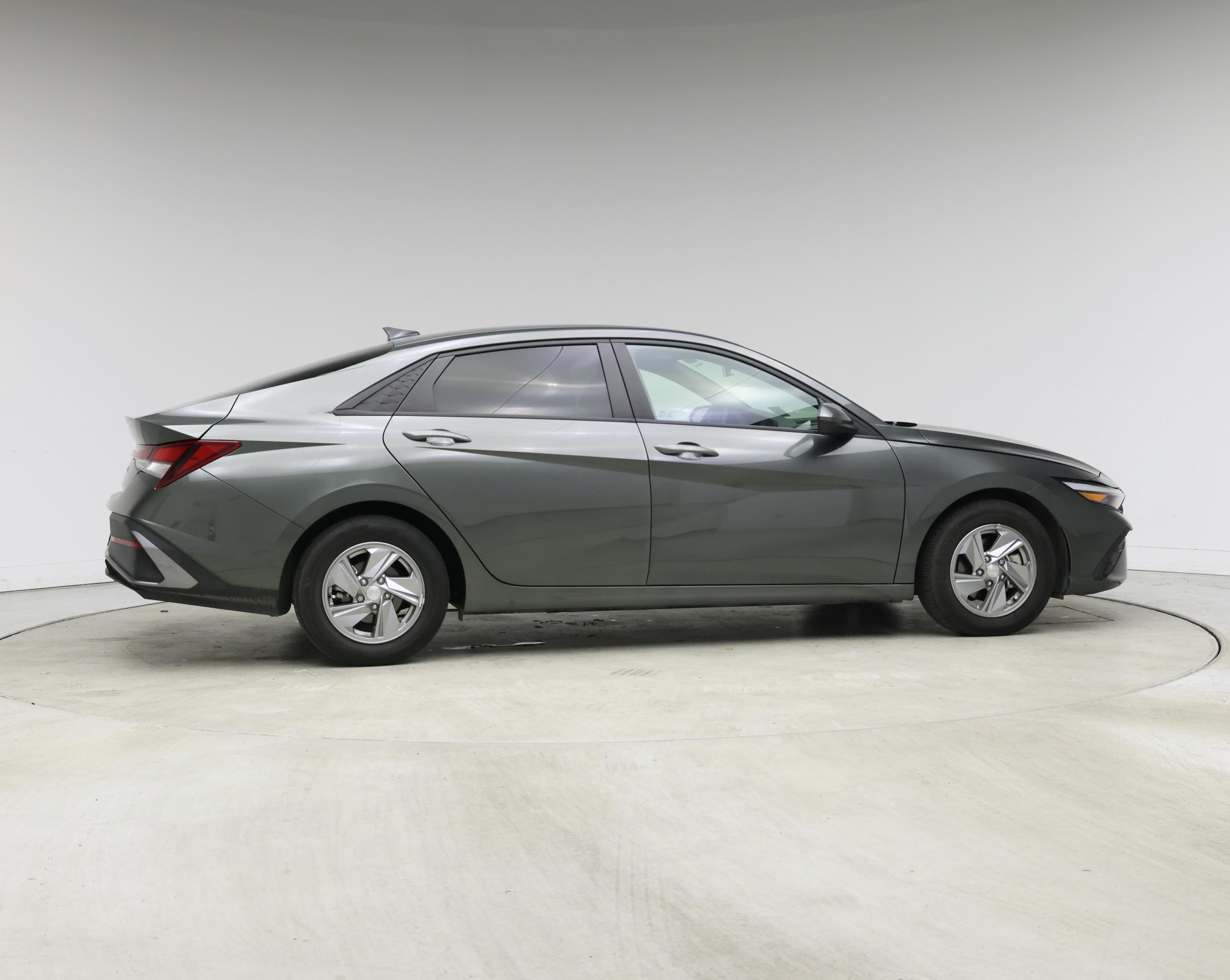 Thumbnail: 2024 Hyundai Elantra - 7