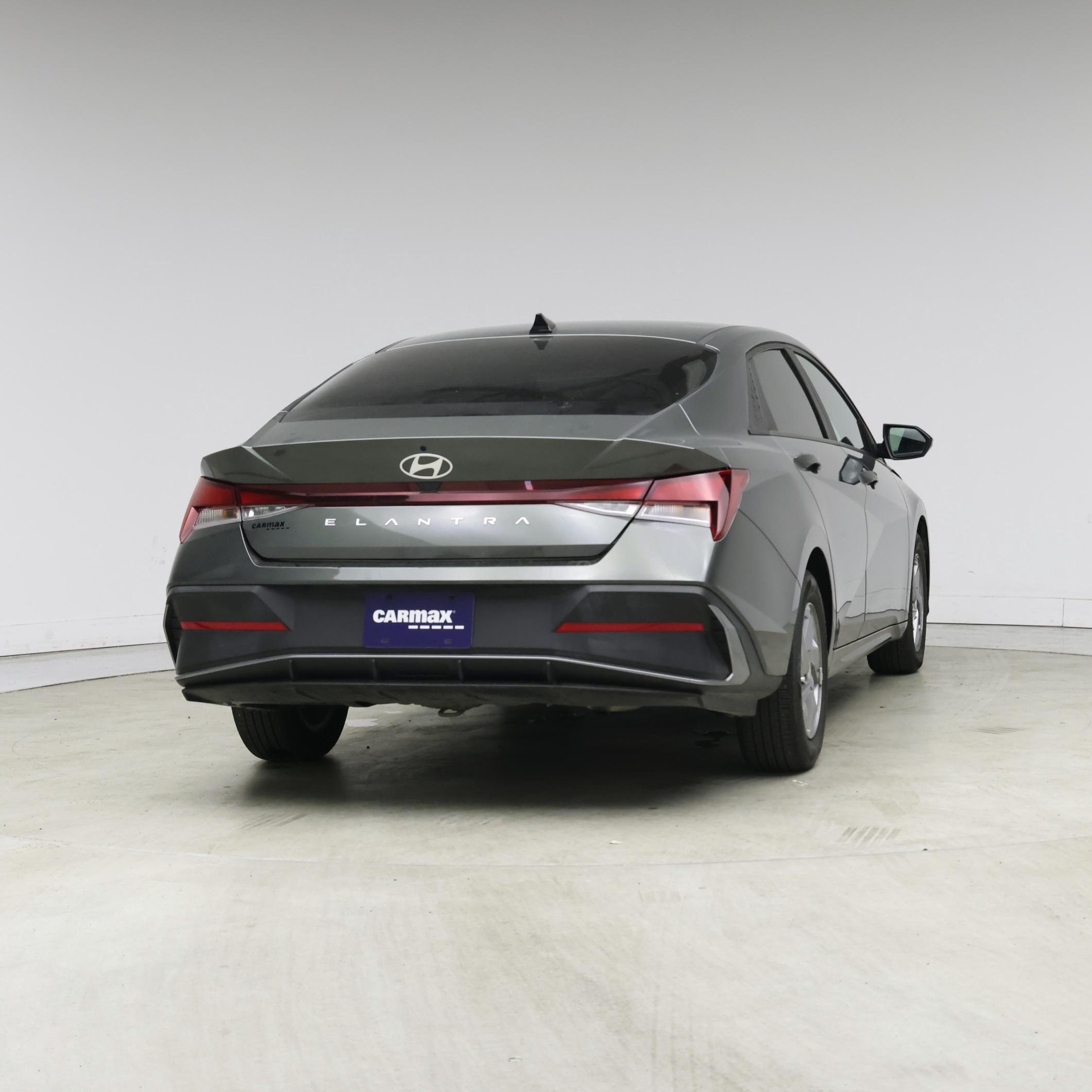 Thumbnail: 2024 Hyundai Elantra - 8