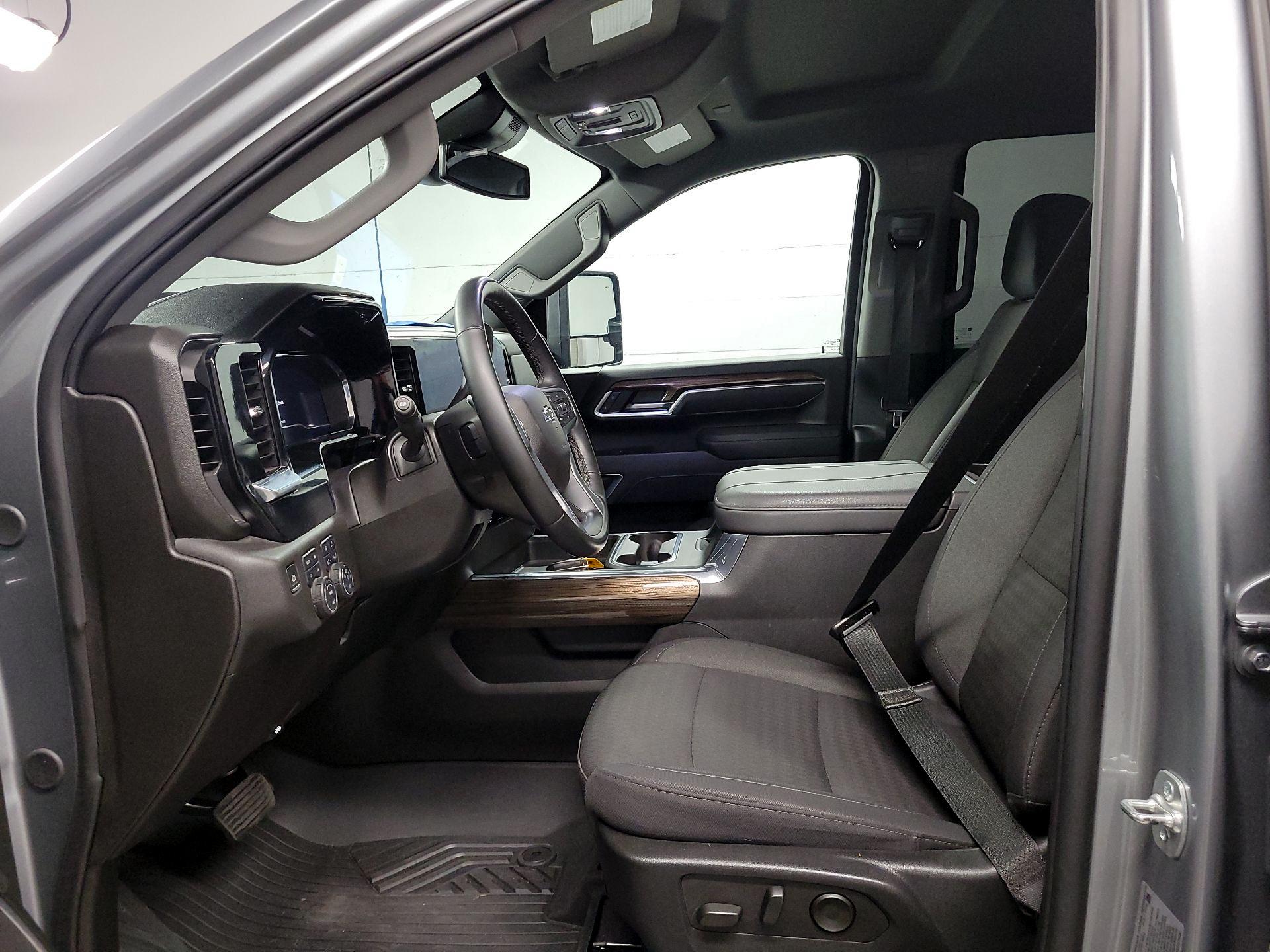 Thumbnail: 2025 Chevrolet Silverado 2500 - 11