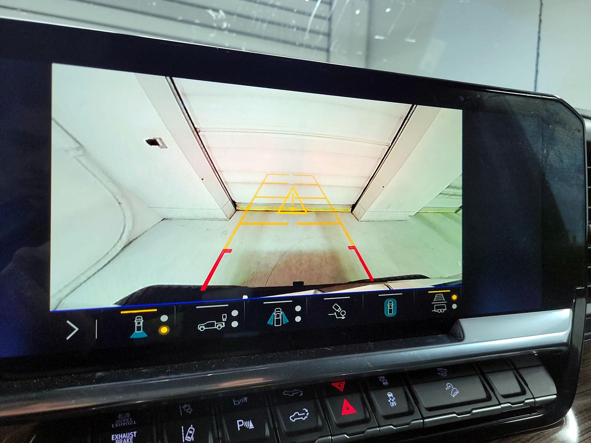 Thumbnail: 2025 Chevrolet Silverado 2500 - 14