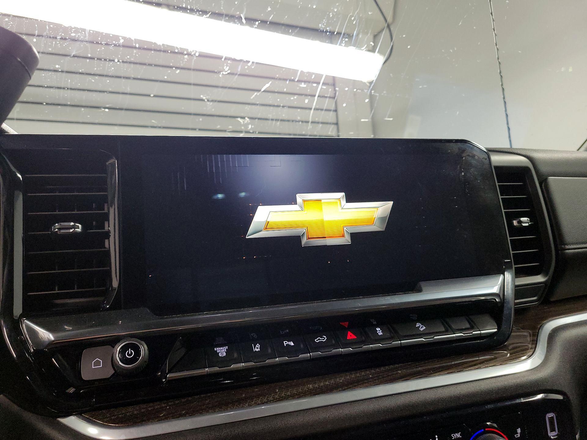 Thumbnail: 2025 Chevrolet Silverado 2500 - 15