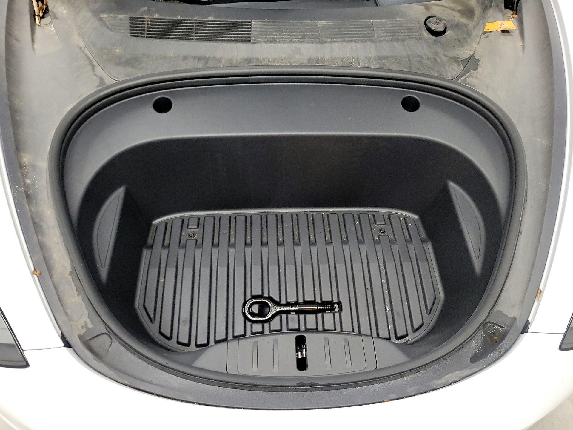 Thumbnail: 2022 Tesla Model 3 - 20