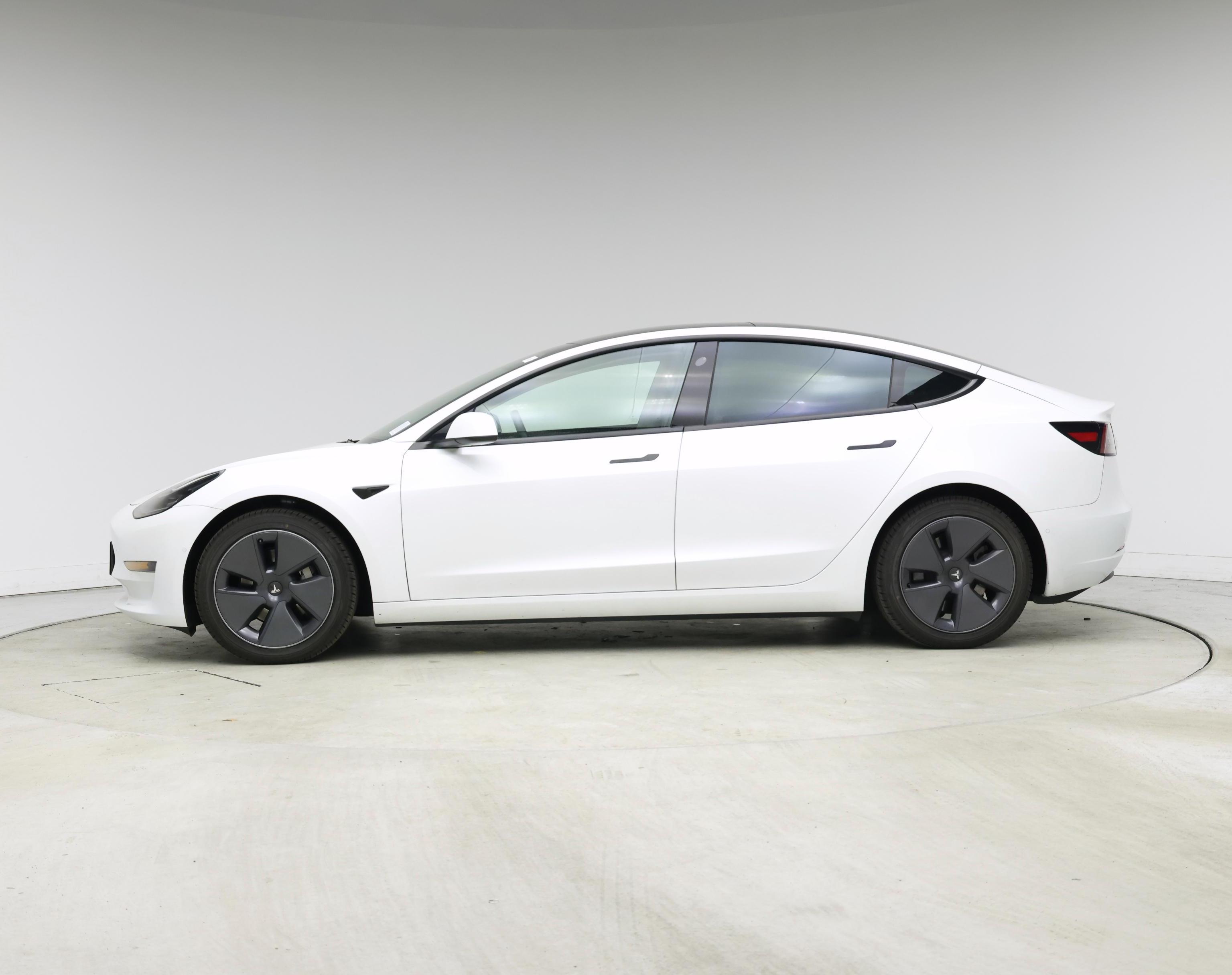 Thumbnail: 2022 Tesla Model 3 - 3