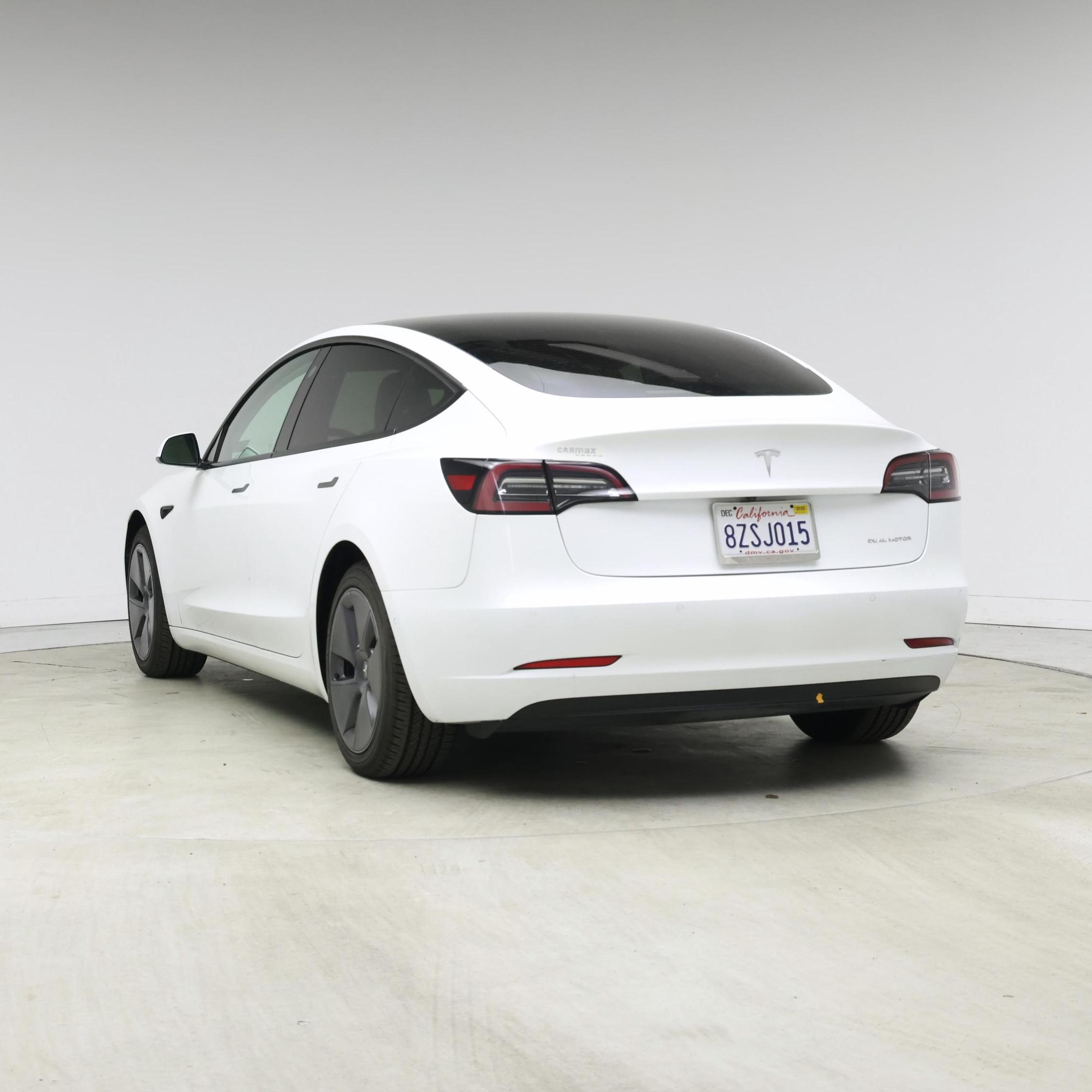 Thumbnail: 2022 Tesla Model 3 - 6