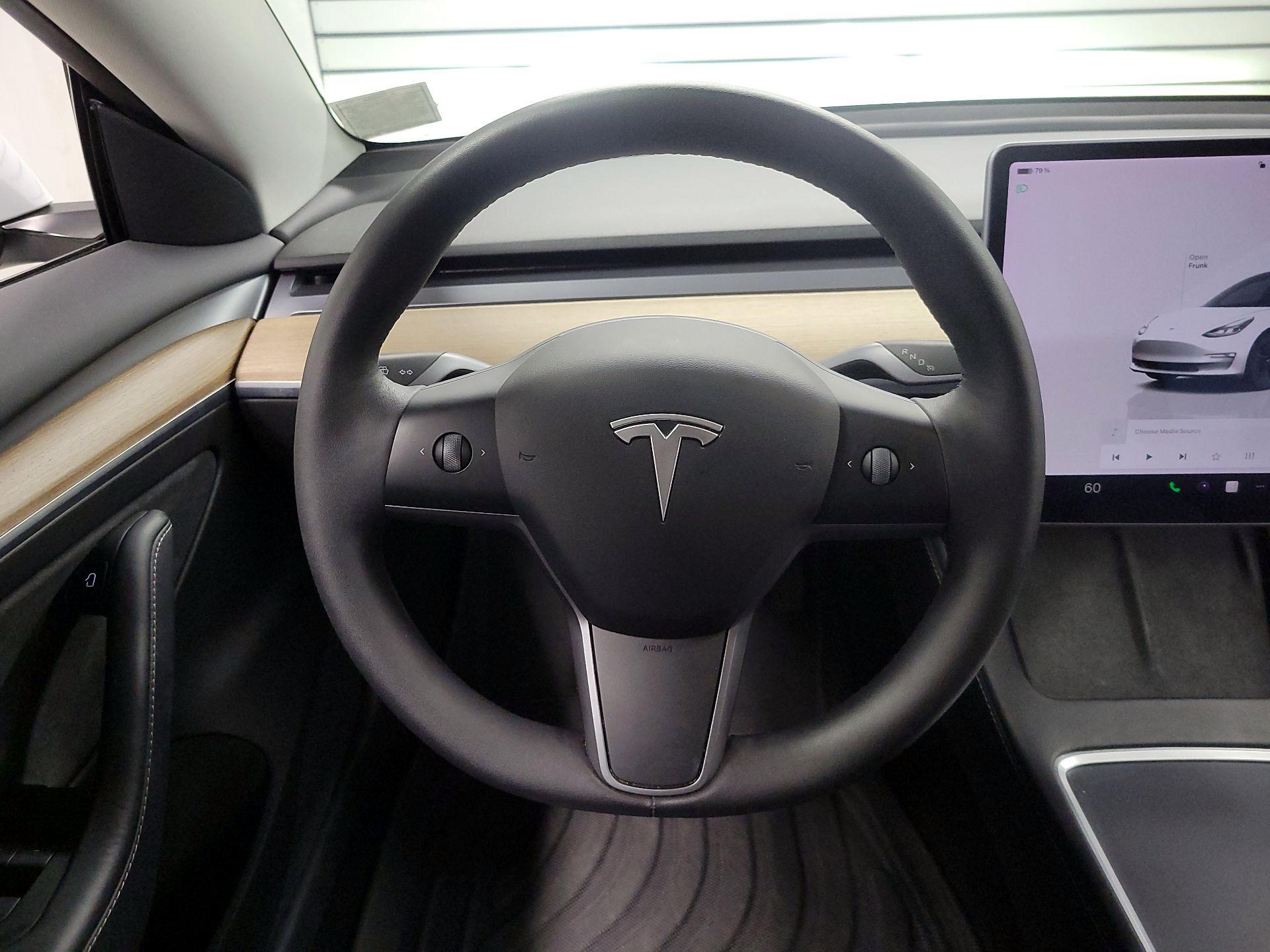 Thumbnail: 2022 Tesla Model 3 - 10