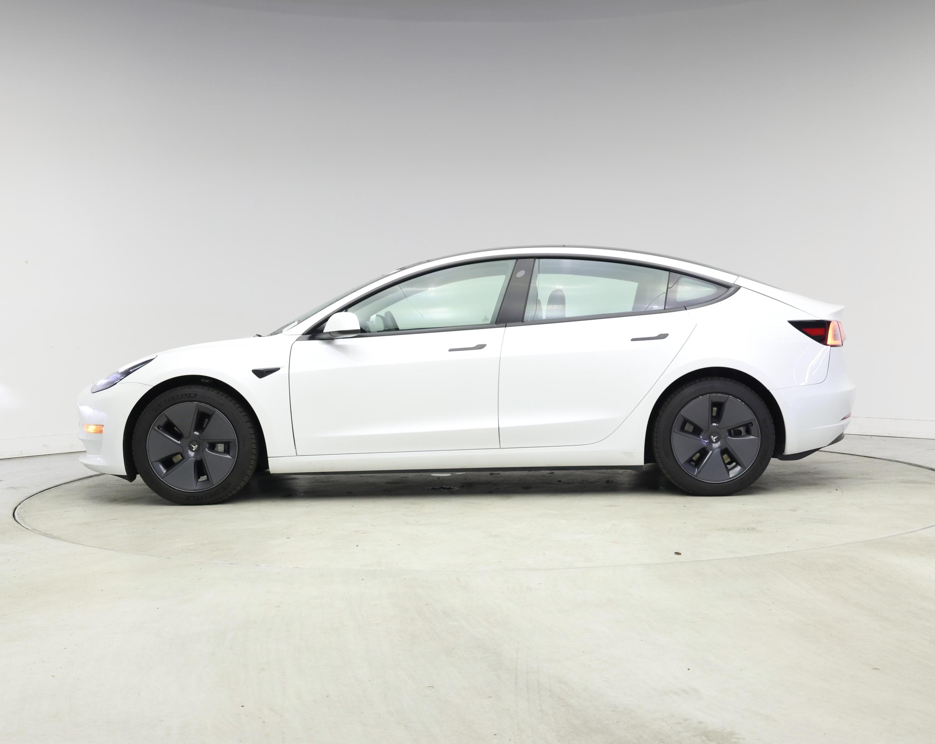 Thumbnail: 2022 Tesla Model 3 - 3