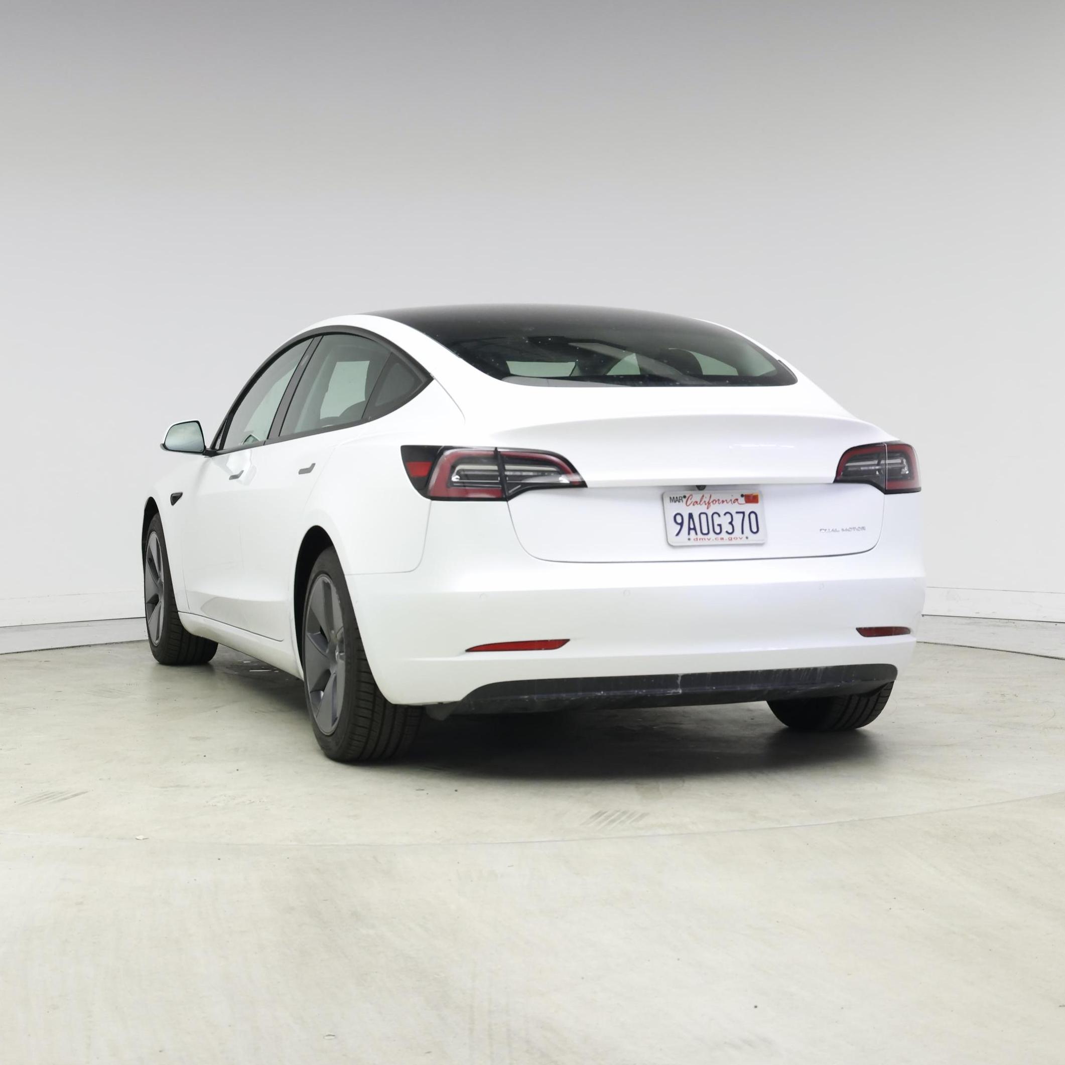 Thumbnail: 2022 Tesla Model 3 - 6