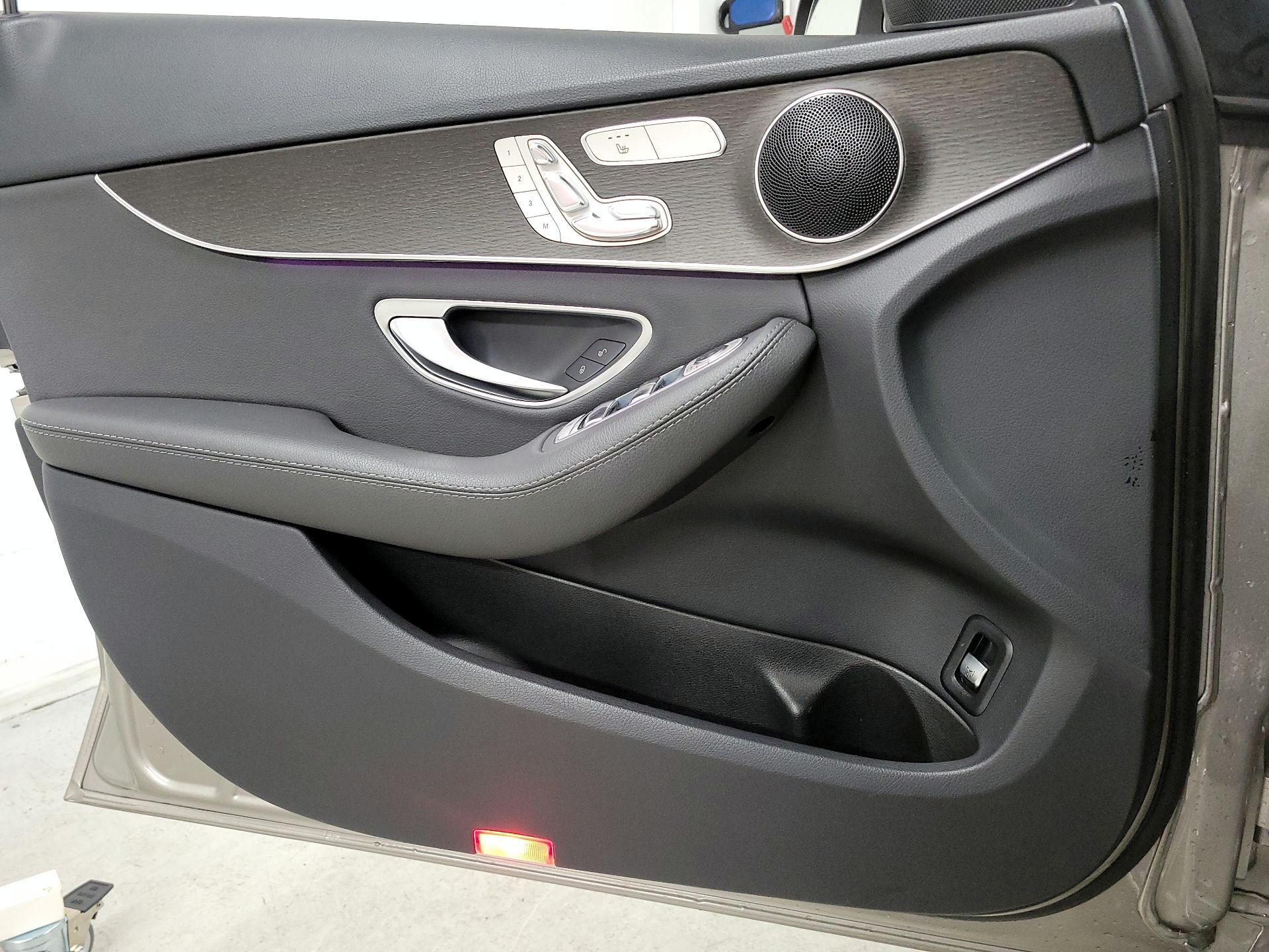 Thumbnail: 2019 Mercedes-Benz C-Class - 12