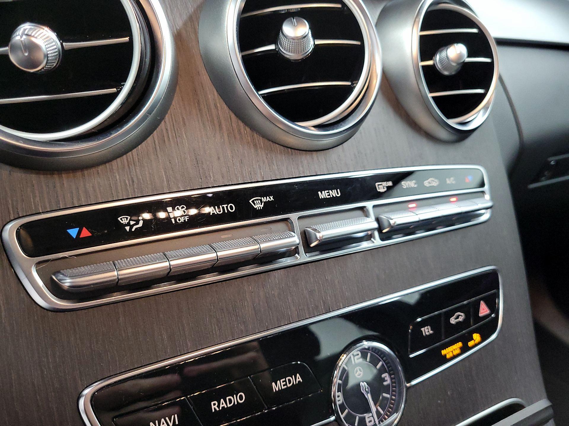 Thumbnail: 2019 Mercedes-Benz C-Class - 16