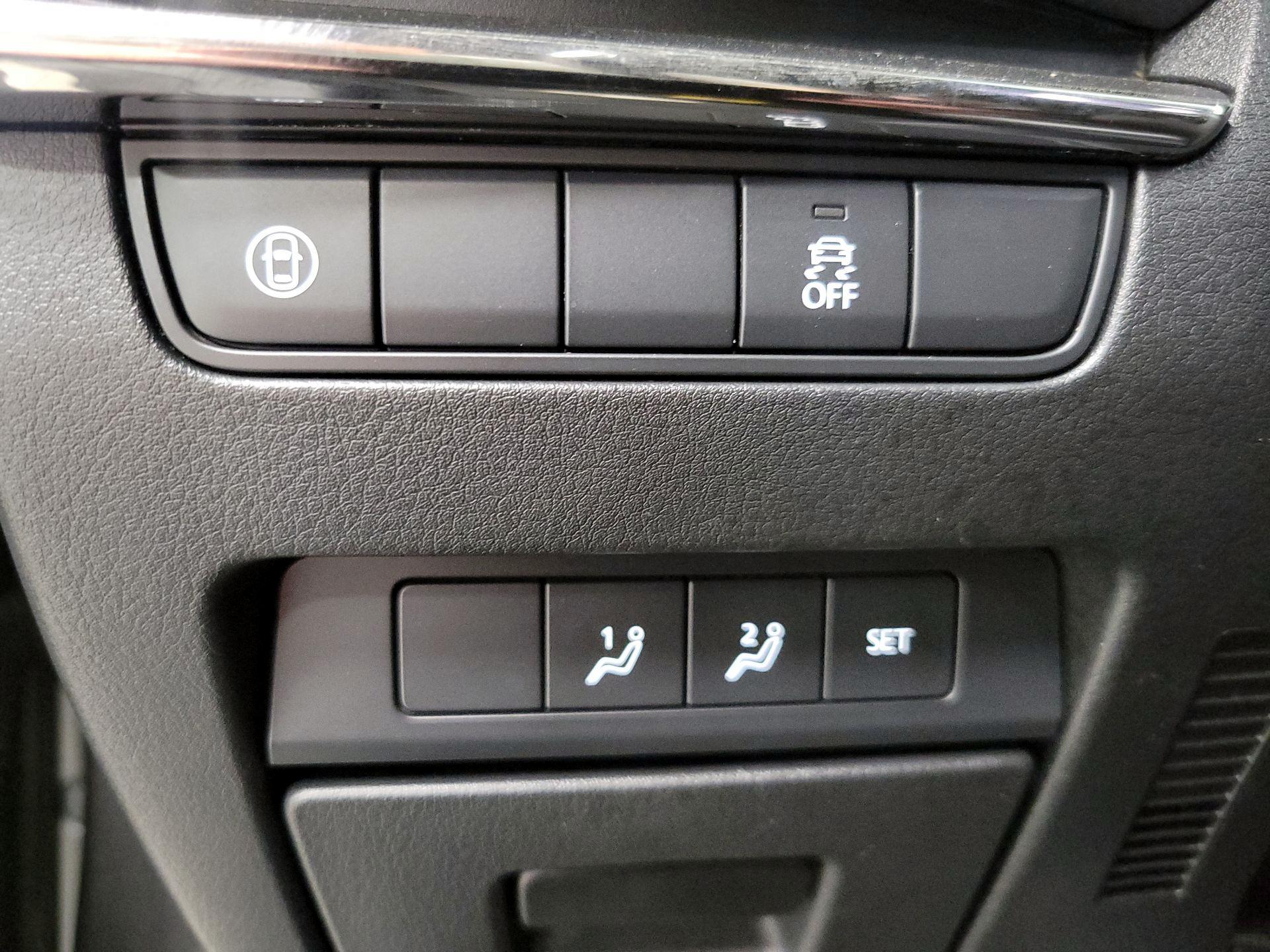 Thumbnail: 2019 Mazda Mazda3 - 13