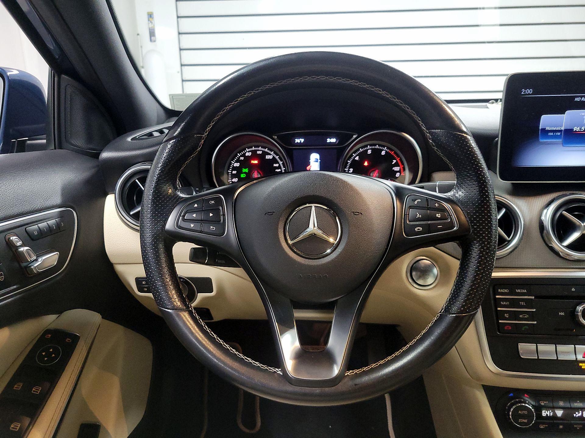 Thumbnail: 2019 Mercedes-Benz GLA - 10