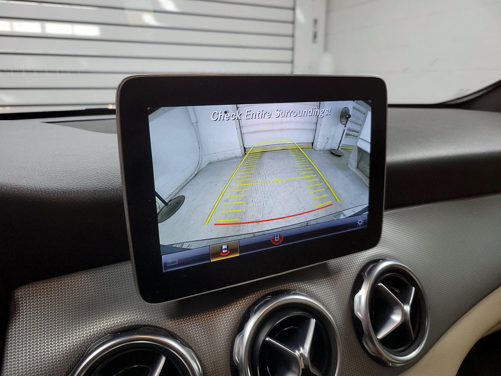 Thumbnail: 2019 Mercedes-Benz GLA - 13