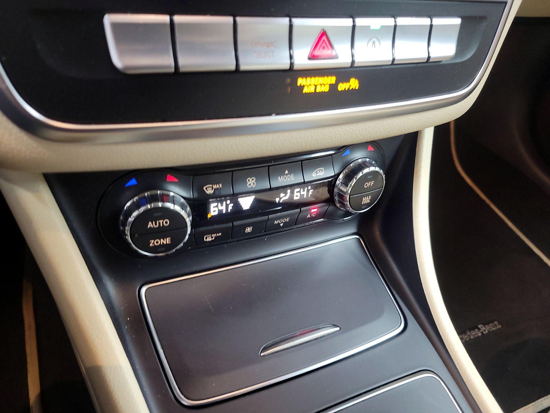 Thumbnail: 2019 Mercedes-Benz GLA - 15