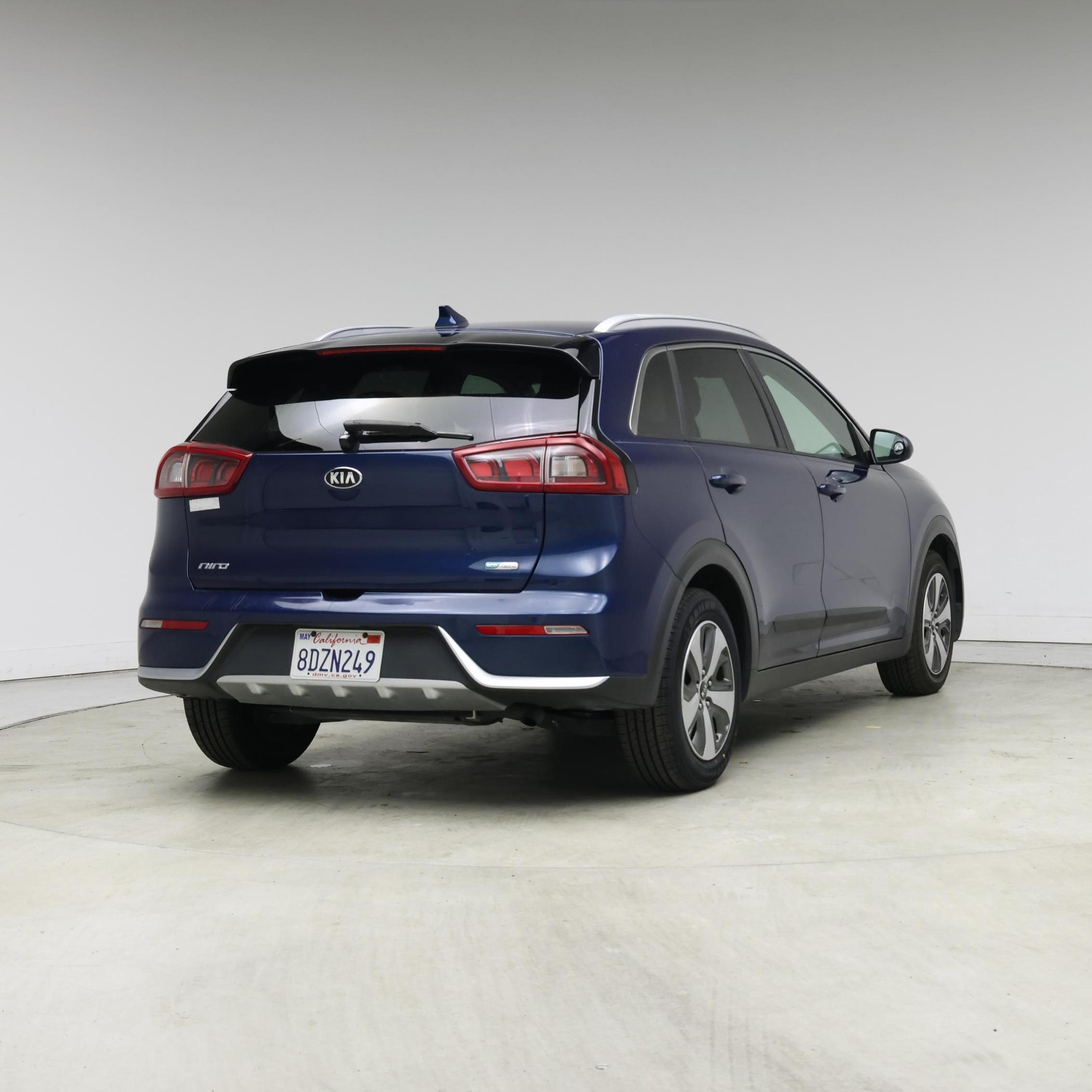 Thumbnail: 2018 Kia Niro - 8